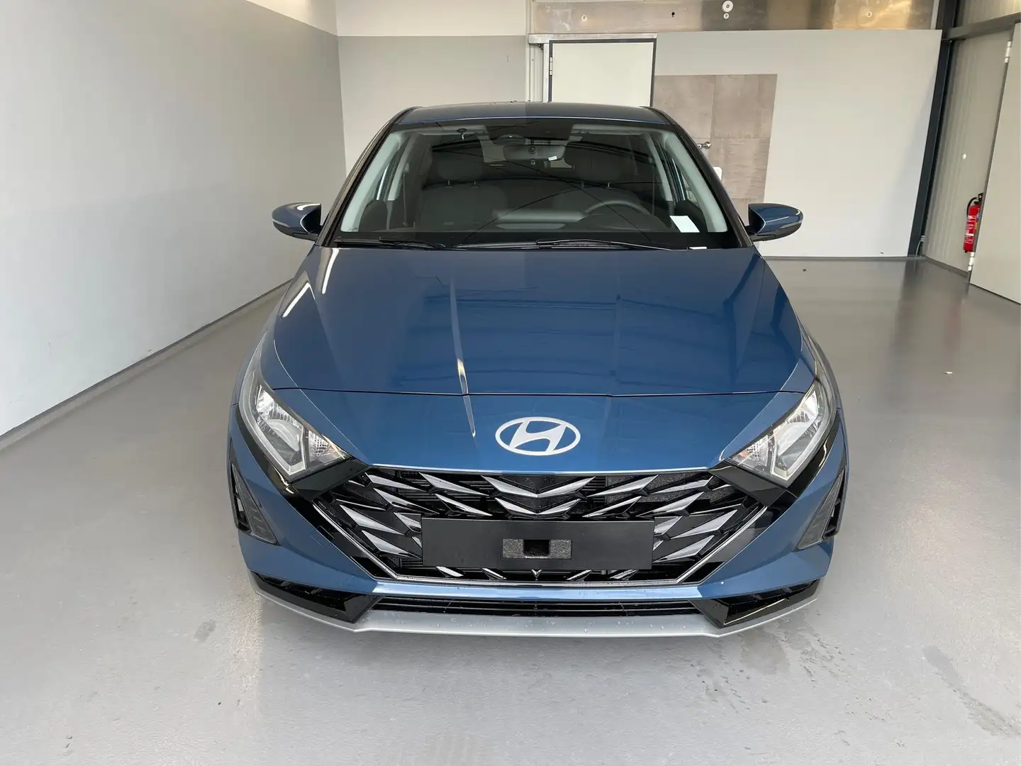 Hyundai i20 Family 1.0 T-GDI Kamera+Sitzheizung+Navi+Alu16+... Blau - 2