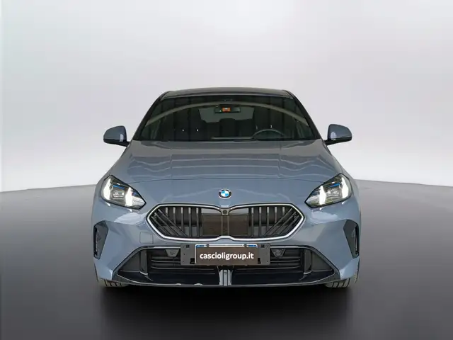 BMW 1 Series view 2