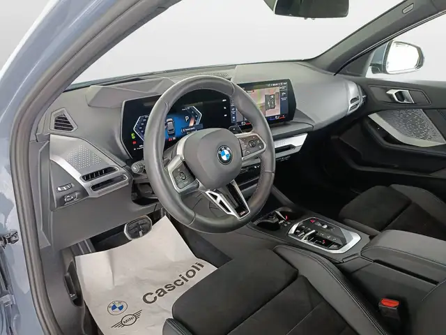 BMW 1 Series view 7