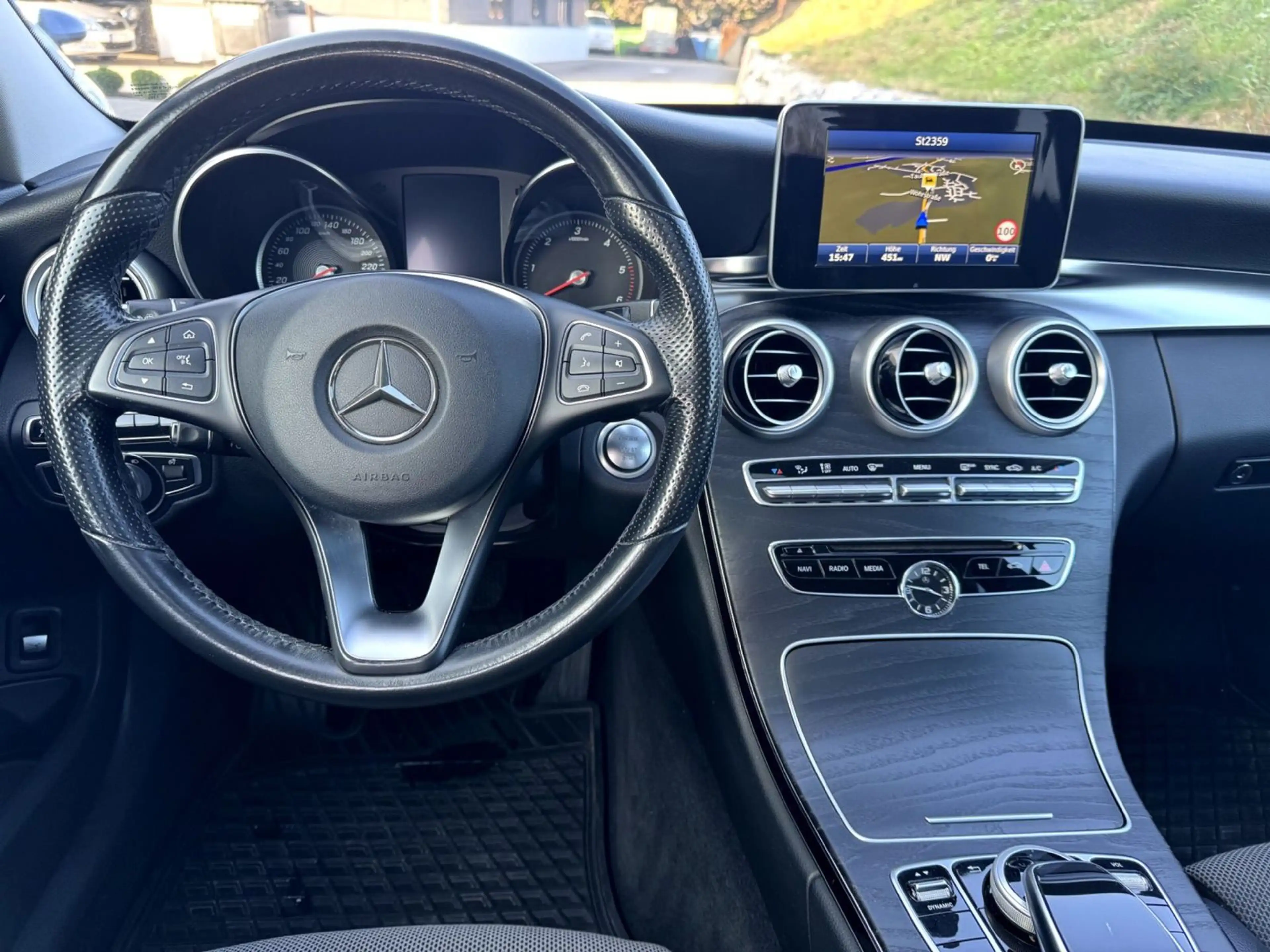 Mercedes-Benz C 220 d Avantgarde 4Matic — photo 7