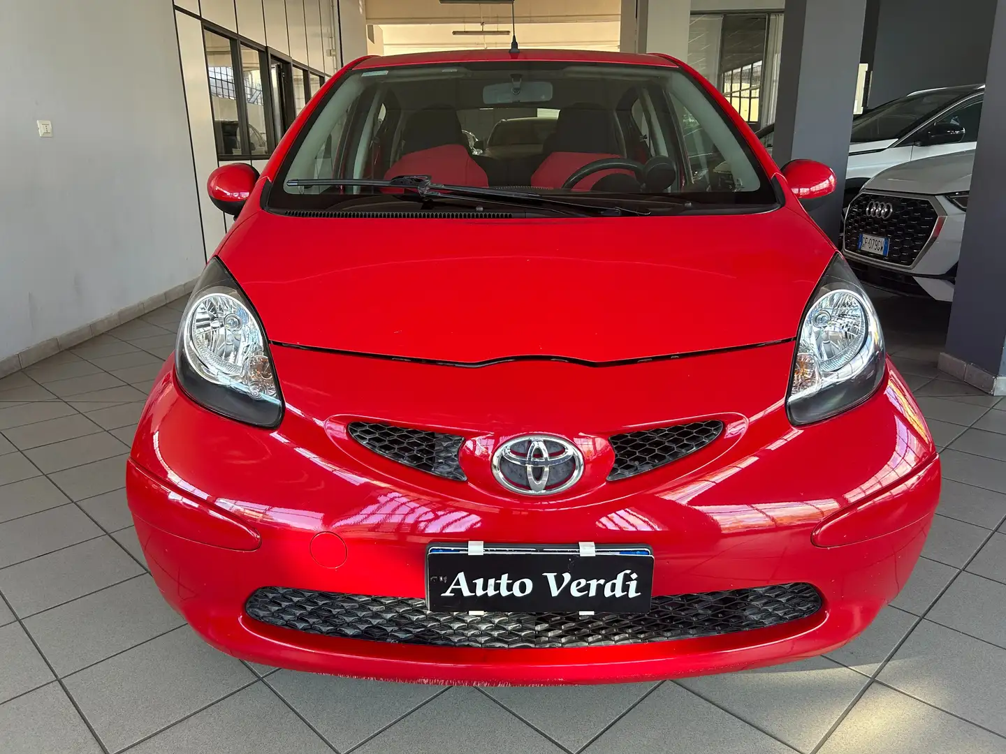 Toyota Aygo Aygo I 2005 5p 1.0 Rouge - 2