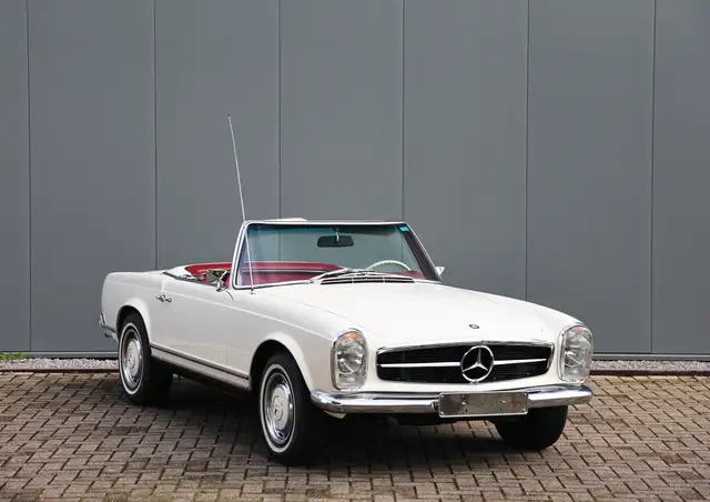 Mercedes-Benz 280 SL