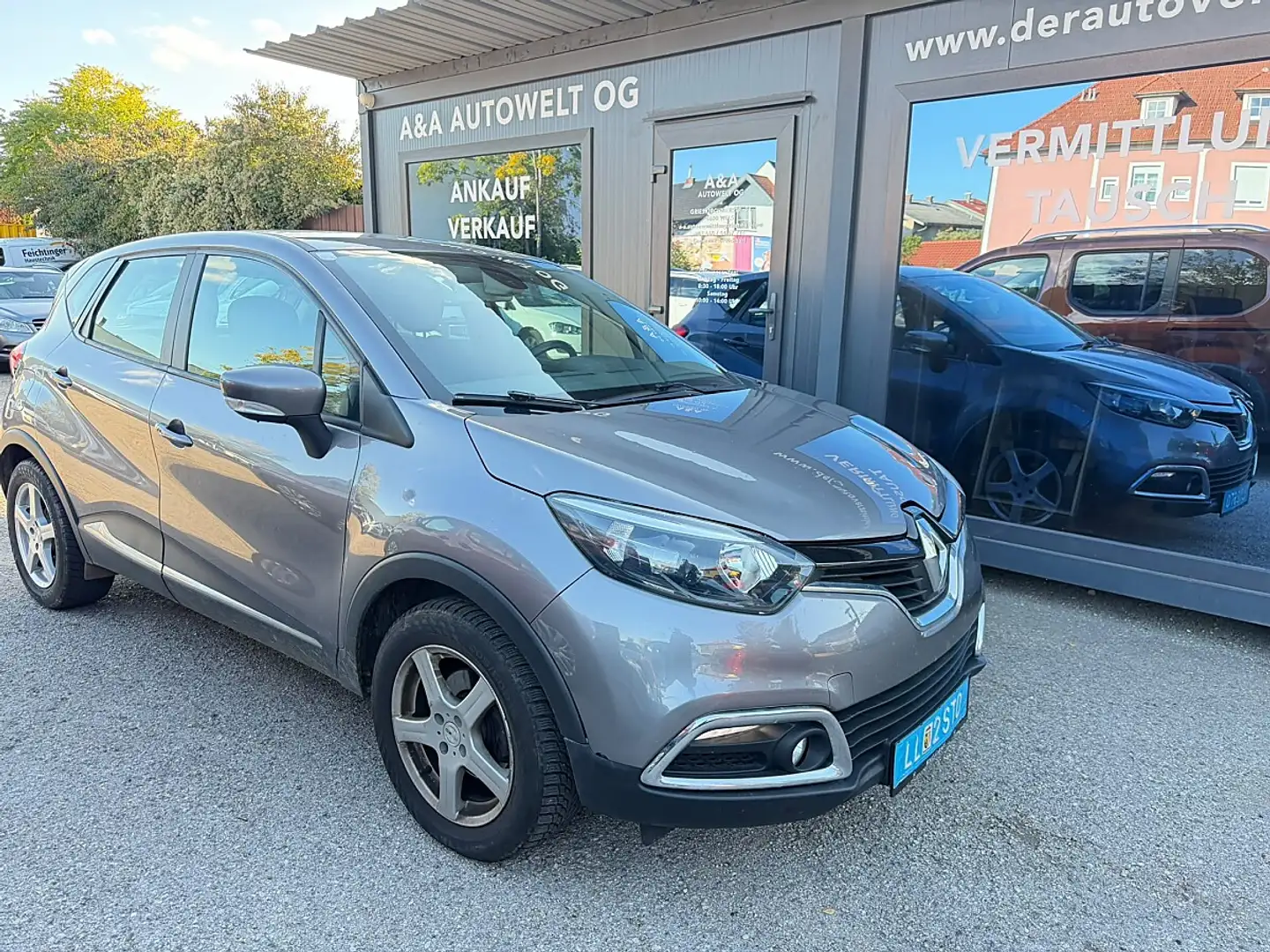 Renault Captur Expression ENERGY dCi 90 Grau - 1