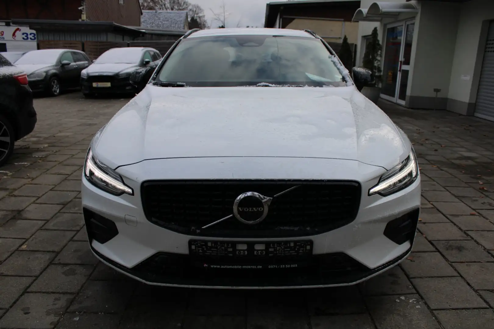 Volvo V60 V60 B4 D Plus Dark LED Navigation Leder AHK BLIS R Blanc - 2