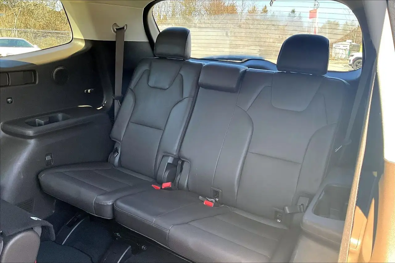 Kia Telluride снимка Kia Telluride