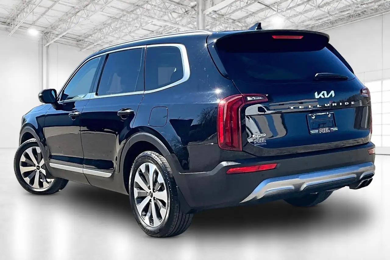 Kia Telluride снимка Kia Telluride