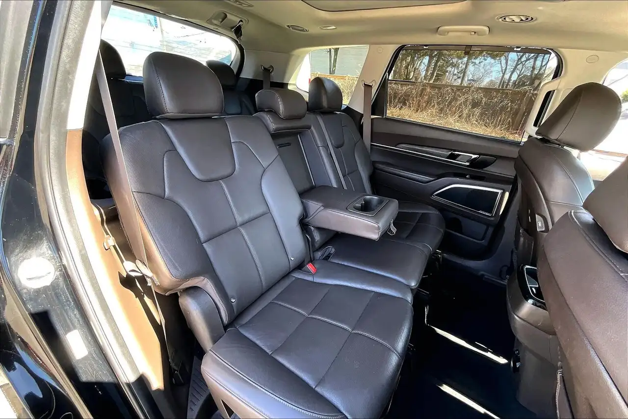 Kia Telluride снимка Kia Telluride