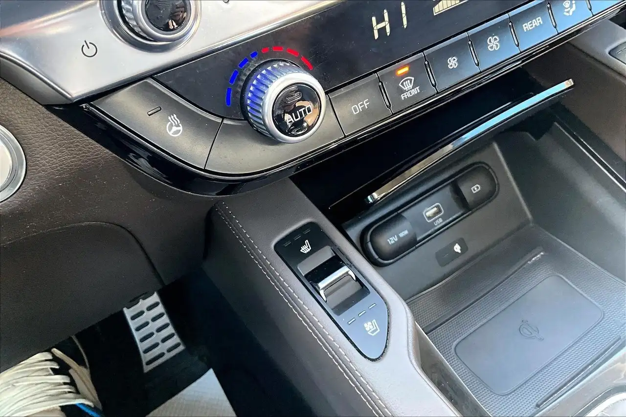Kia Telluride снимка Kia Telluride