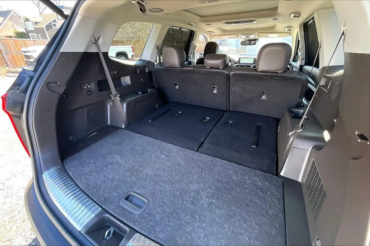 Kia Telluride снимка Kia Telluride