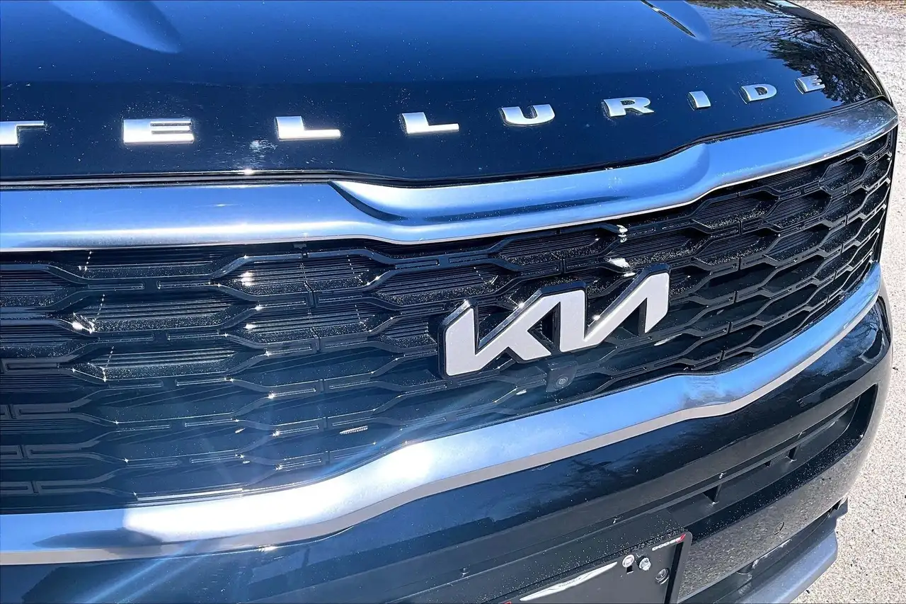 Kia Telluride снимка Kia Telluride