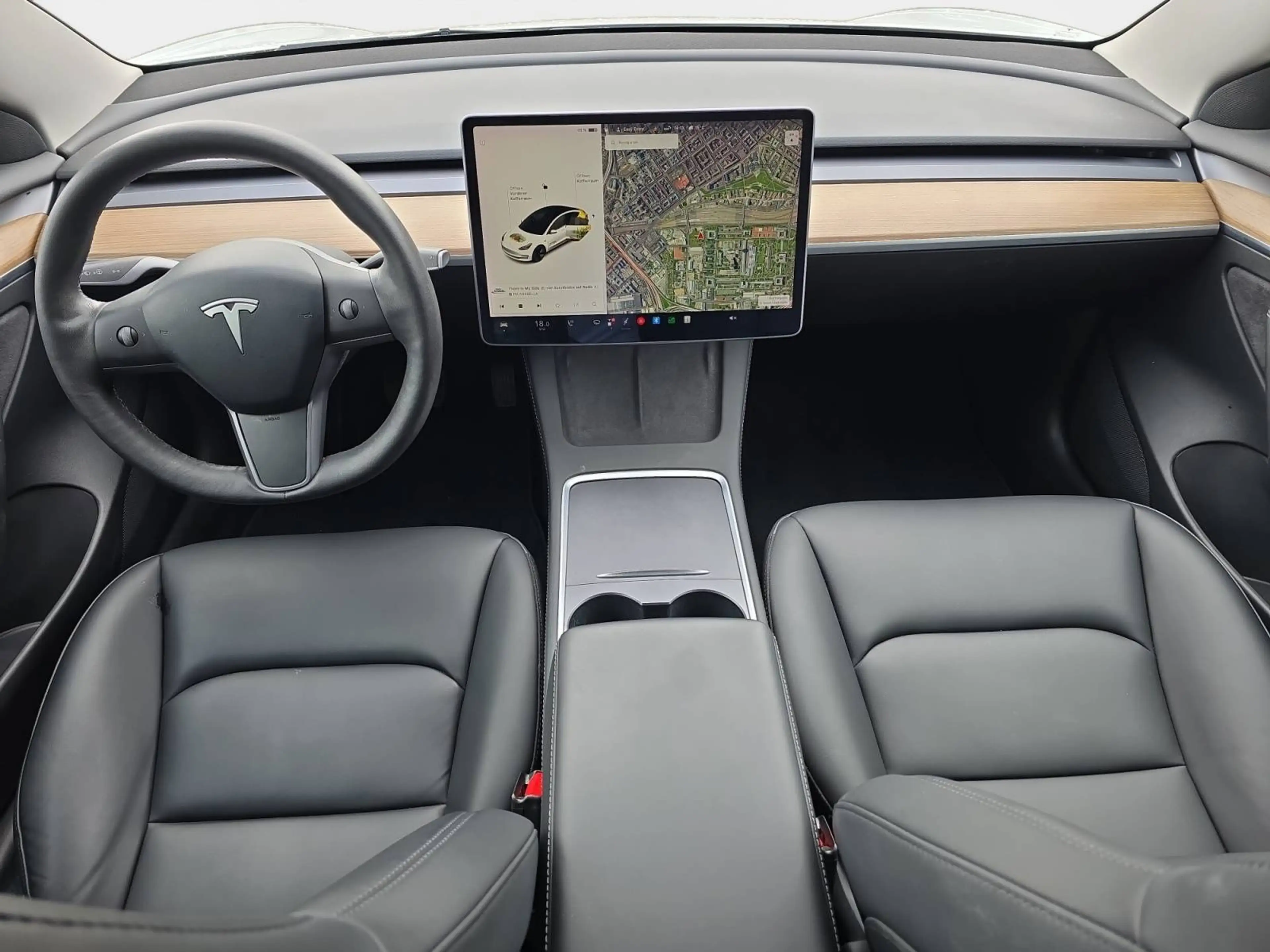 Tesla Model 3 Basis RWD — photo 10