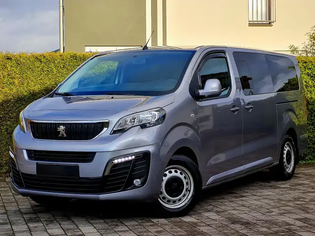 Peugeot Expert Traveller Business L3 (6-Sitze, 2xSchiebetür)