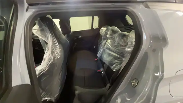 Jeep Avenger view 9