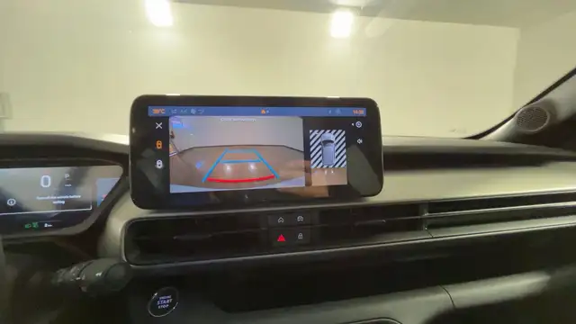 Jeep Avenger view 15