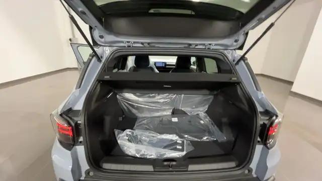 Jeep Avenger view 19