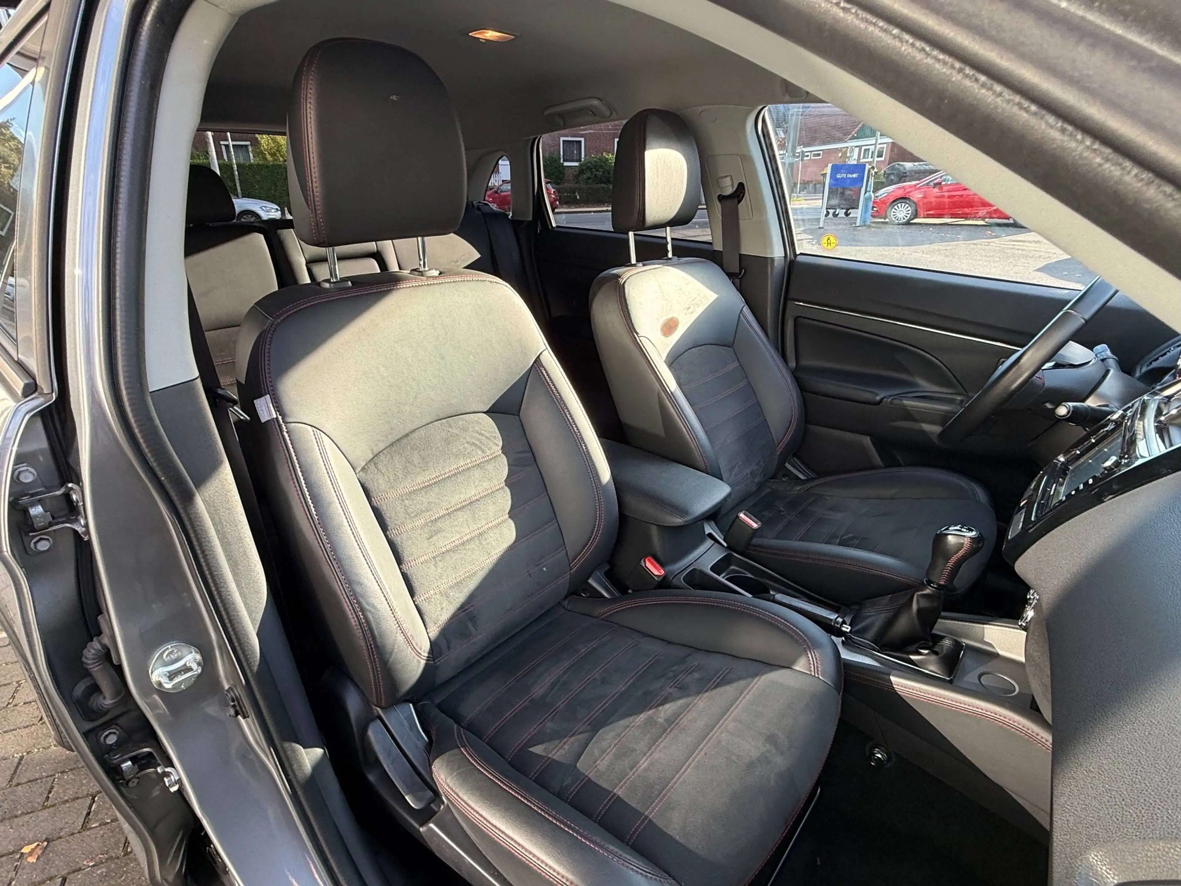 Mitsubishi ASX Active+  2WD — photo 8