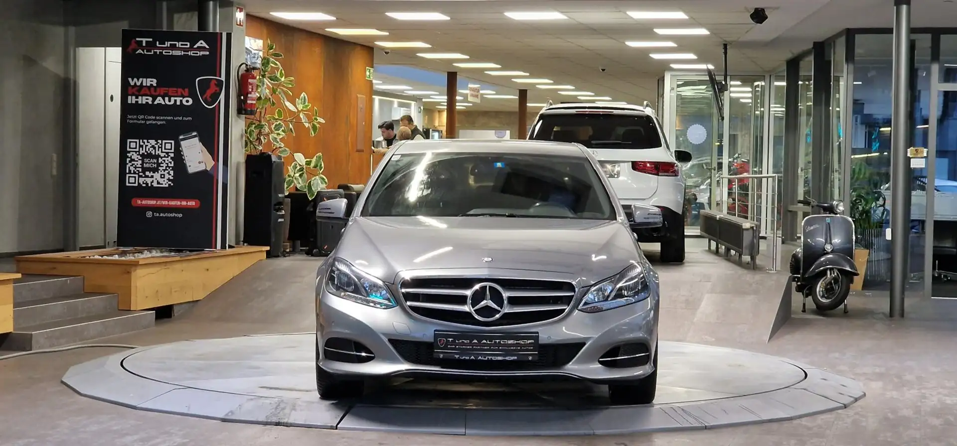 Mercedes-Benz E 200 CDI Aut. *Navi*Sitzheizung*18Zoll* Grau - 2