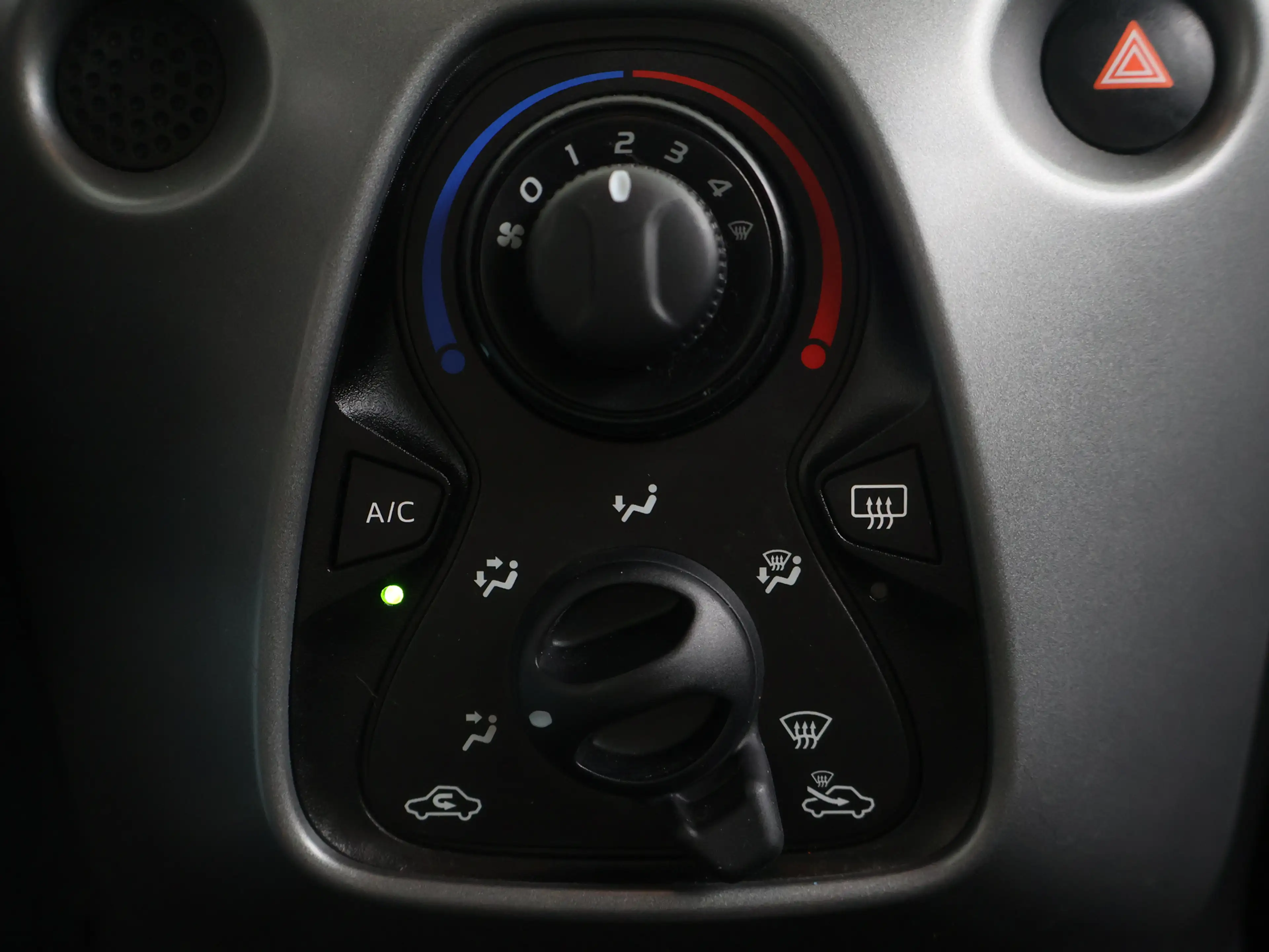 Toyota Aygo 1.0 VVT-i x-play Automaat | Cabrio | Apple carplay — photo 11