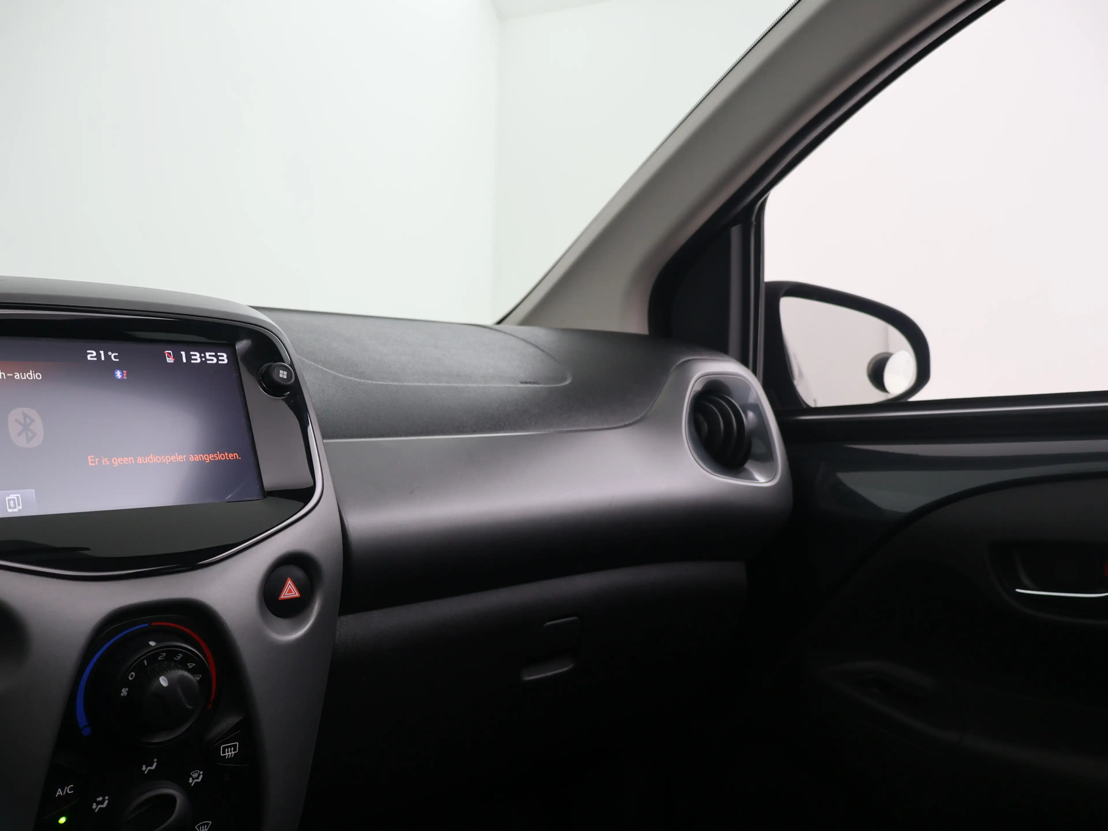 Toyota Aygo 1.0 VVT-i x-play Automaat | Cabrio | Apple carplay — photo 6