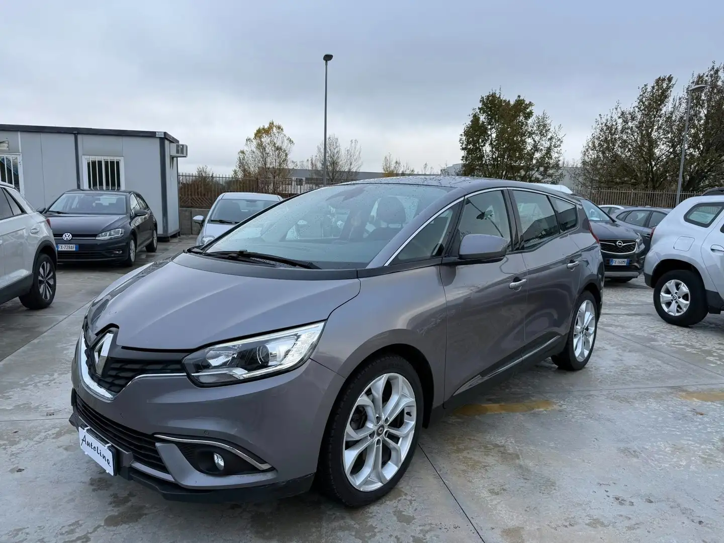 Renault Grand Scenic 1.7 bluedci Sport Edition2 150cv -EDC- 7 POSTI Gris - 1