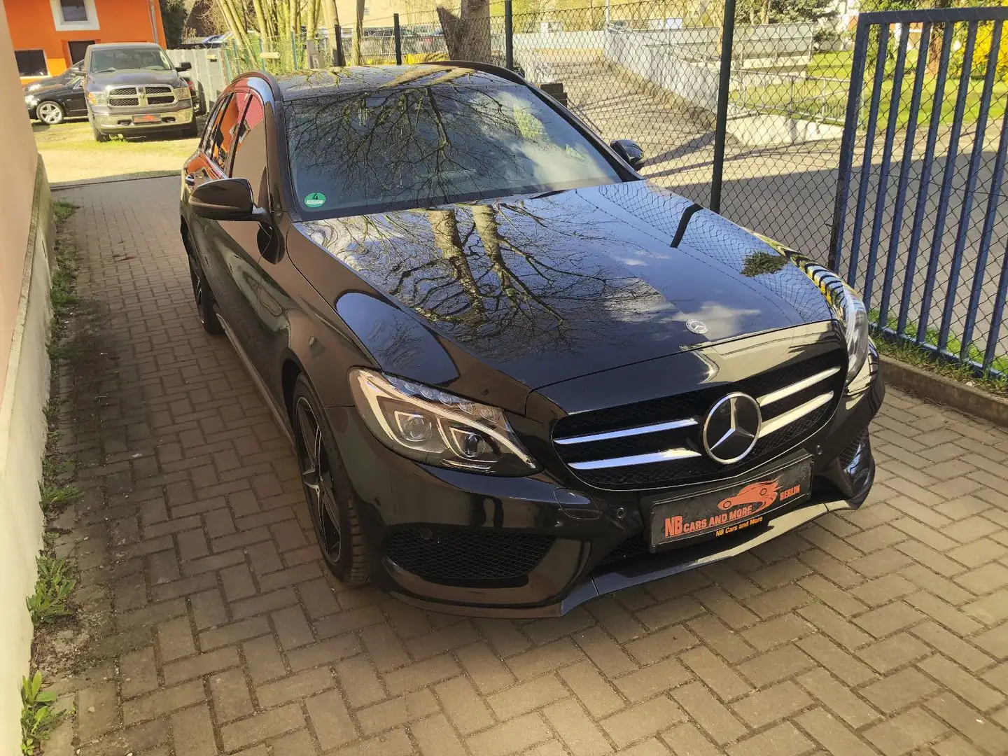 Mercedes-Benz C 250 d T AMG Line Autom / Leder/ 9 Gtr /Carbon Schwarz - 1