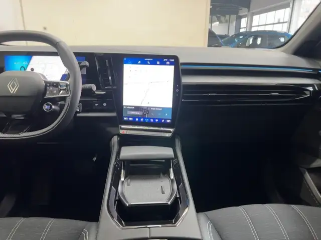 Renault Austral view 12