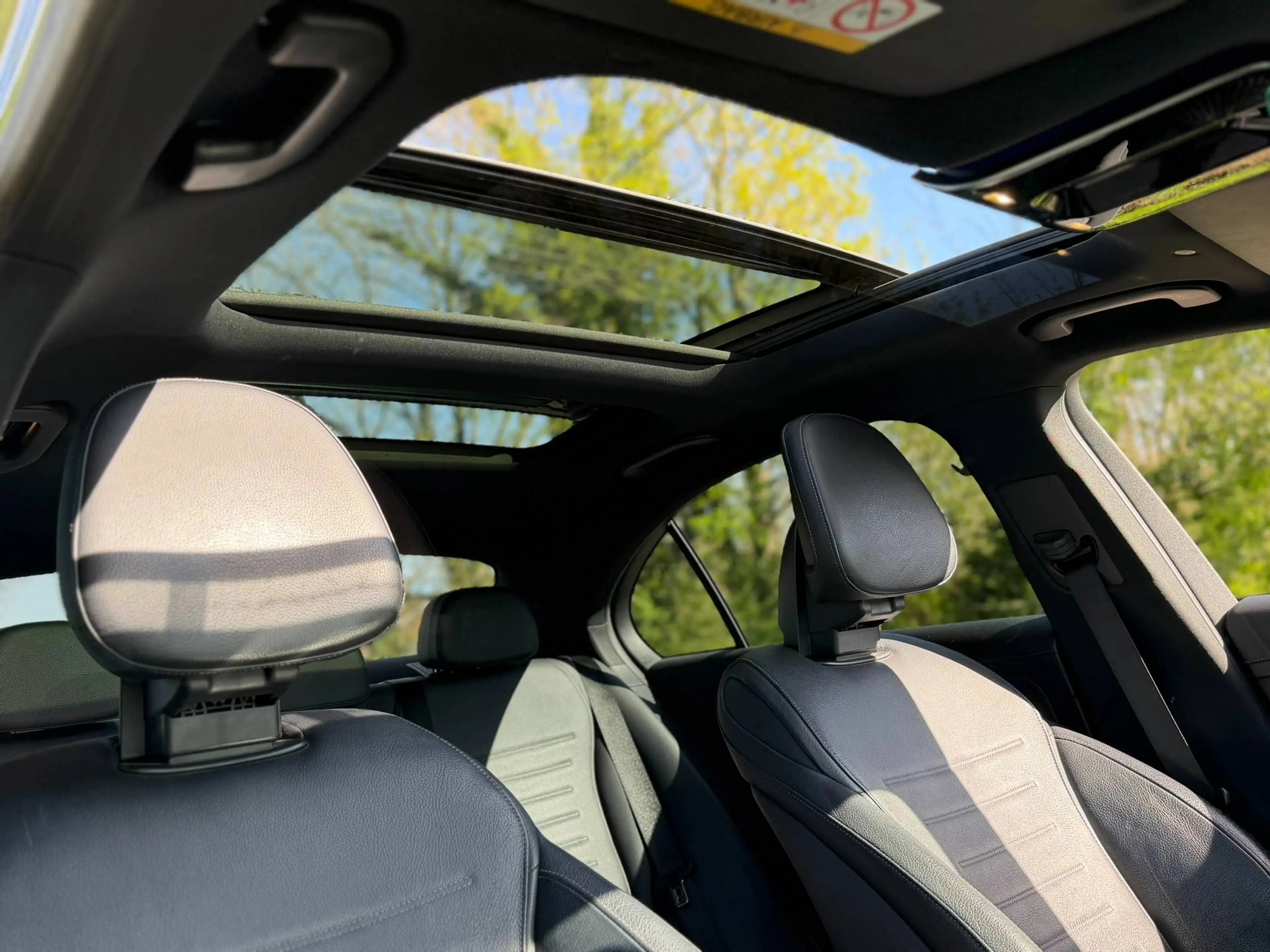 Mercedes-Benz C 220 d 4-Matic AMG Line - Garantie — photo 23