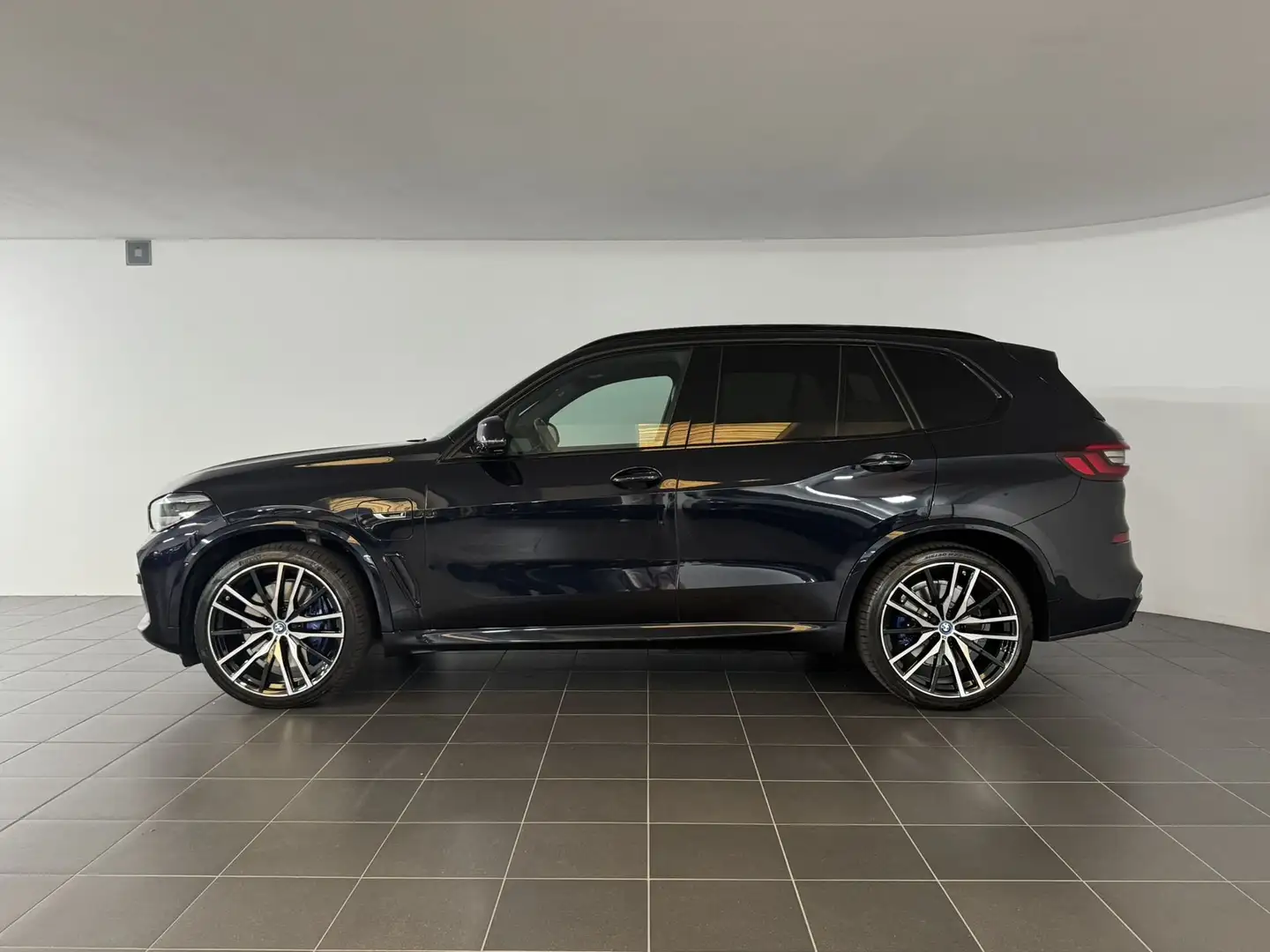 BMW X5 xDrive45e Msport Nero - 2