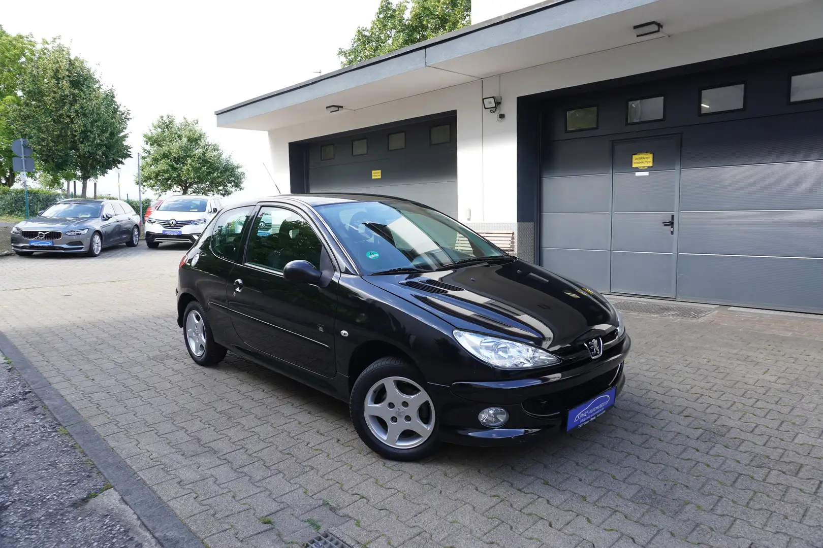 Peugeot 206 JBL 1.4 KLIMA+ALU+SERVO+ZV-FB+TÜV/03/2027 Schwarz - 1