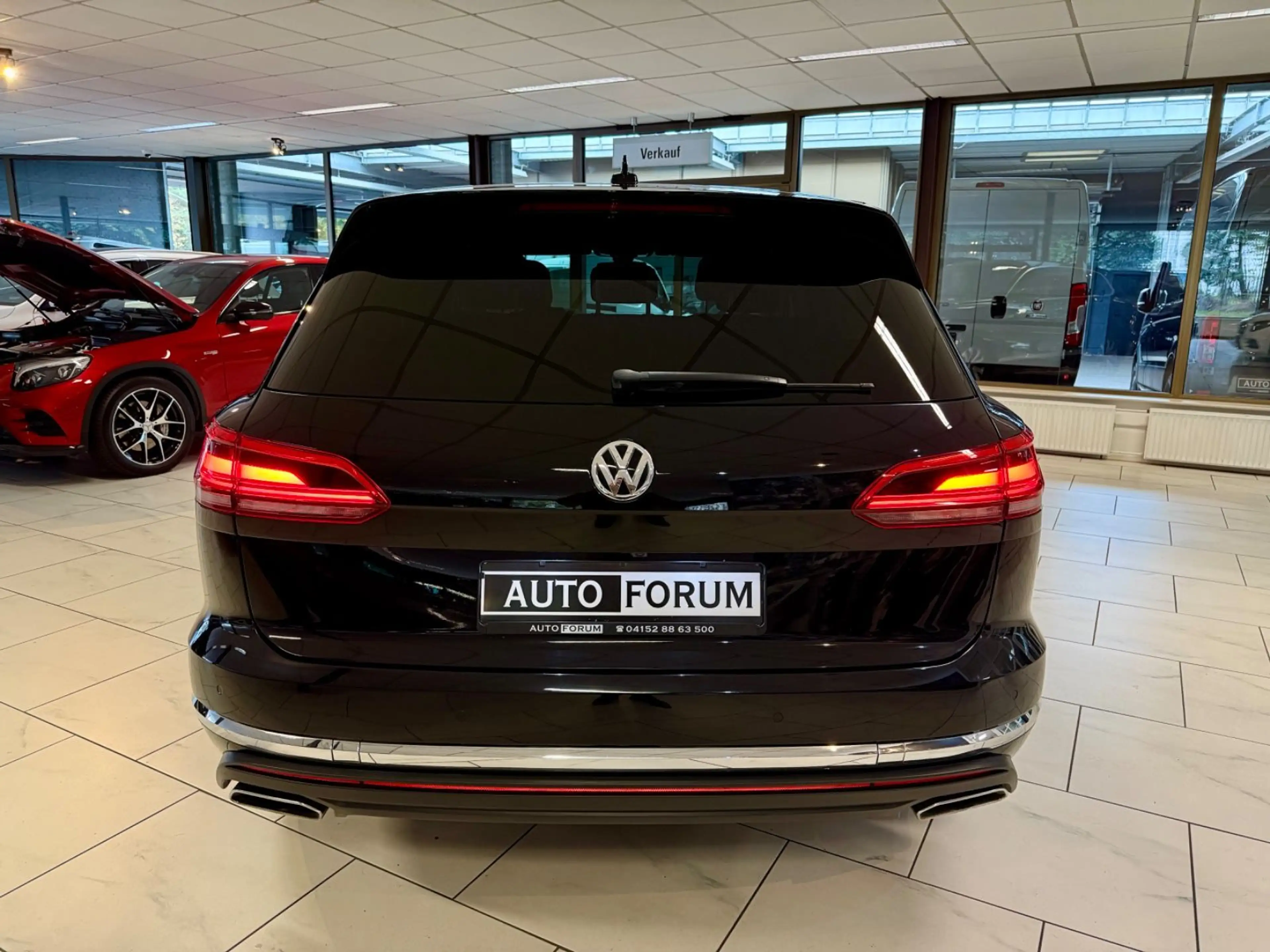 Volkswagen Touareg 3.0 TDI 4M ELEGANCE LEDER LED CAM SHZ — photo 7