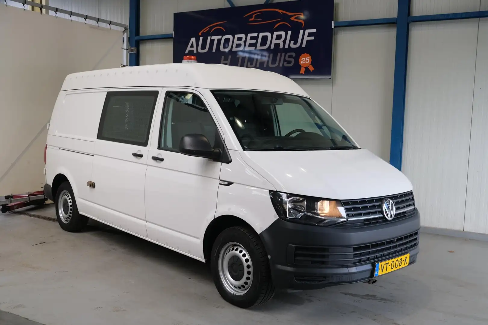 Volkswagen Transporter 2.0 TDI 103 KW L2H2 DC Automaat - N.A.P. Airco, Na Wit - 1