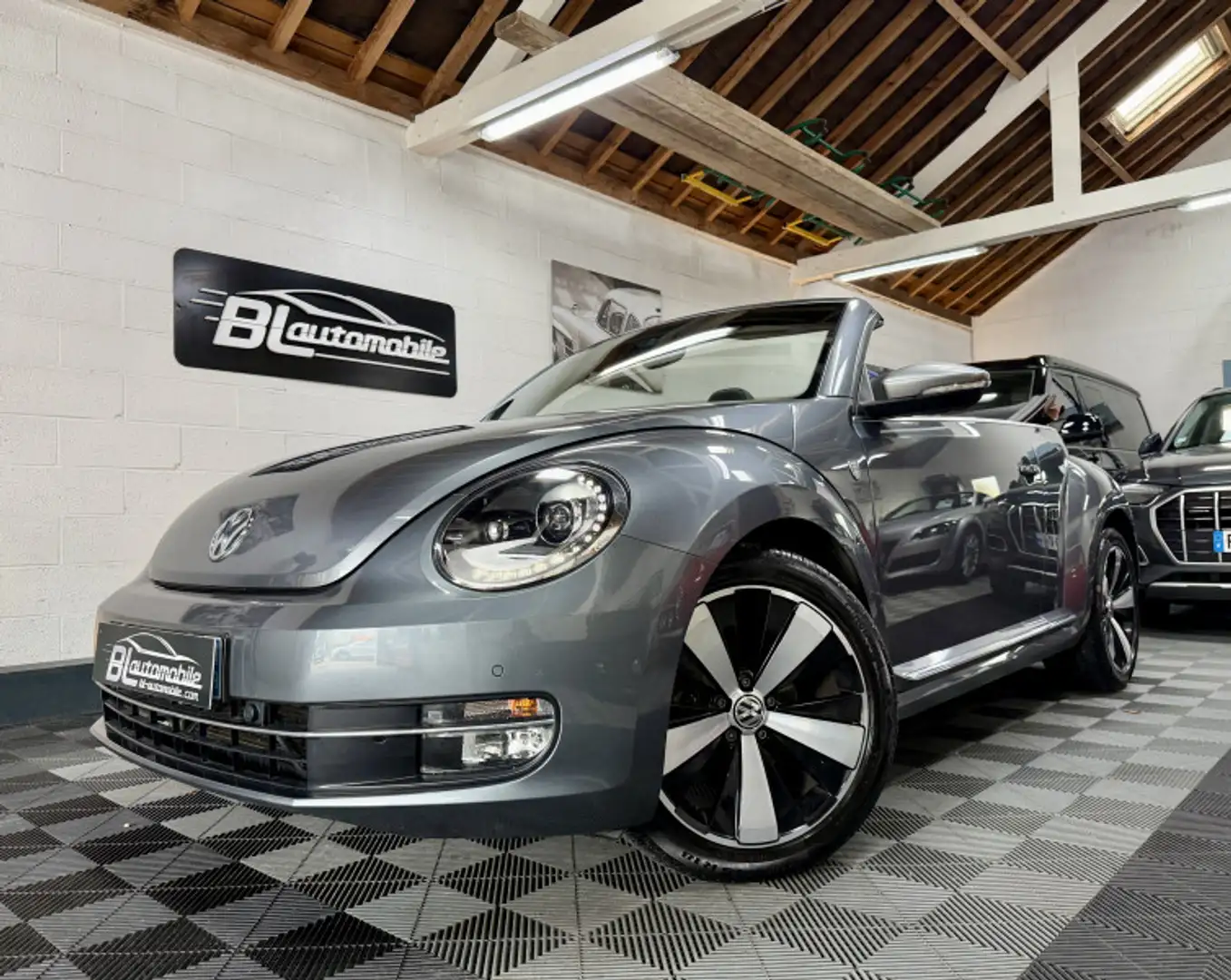 Volkswagen Coccinelle 1.4 TSI 150CH KARMANN - Bluetooth - Radars AV/AR - Sièges chauffants Grau - 1