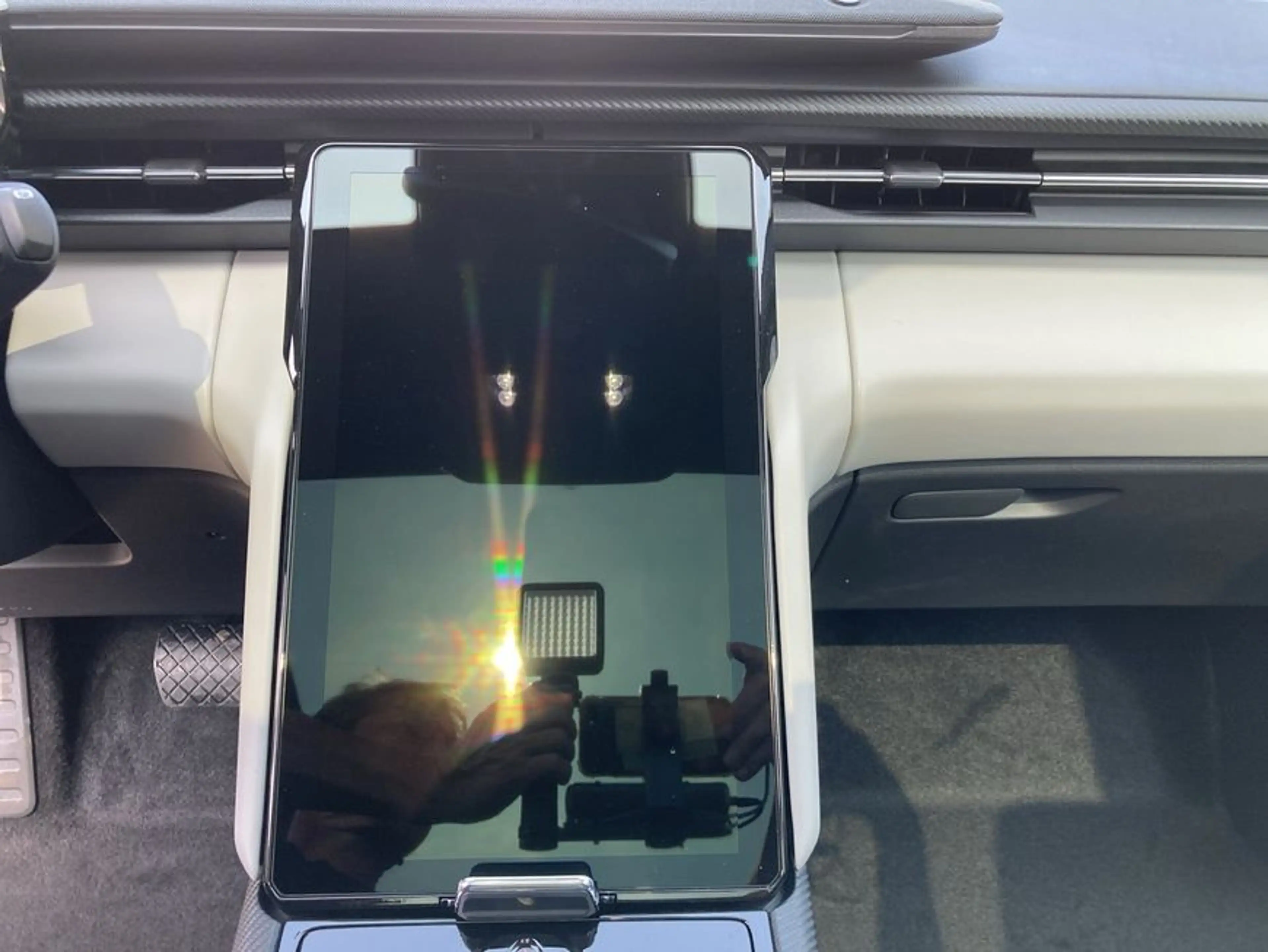 Ford Explorer Elektromotor mit Extended Range RWD 77kWh — photo 12