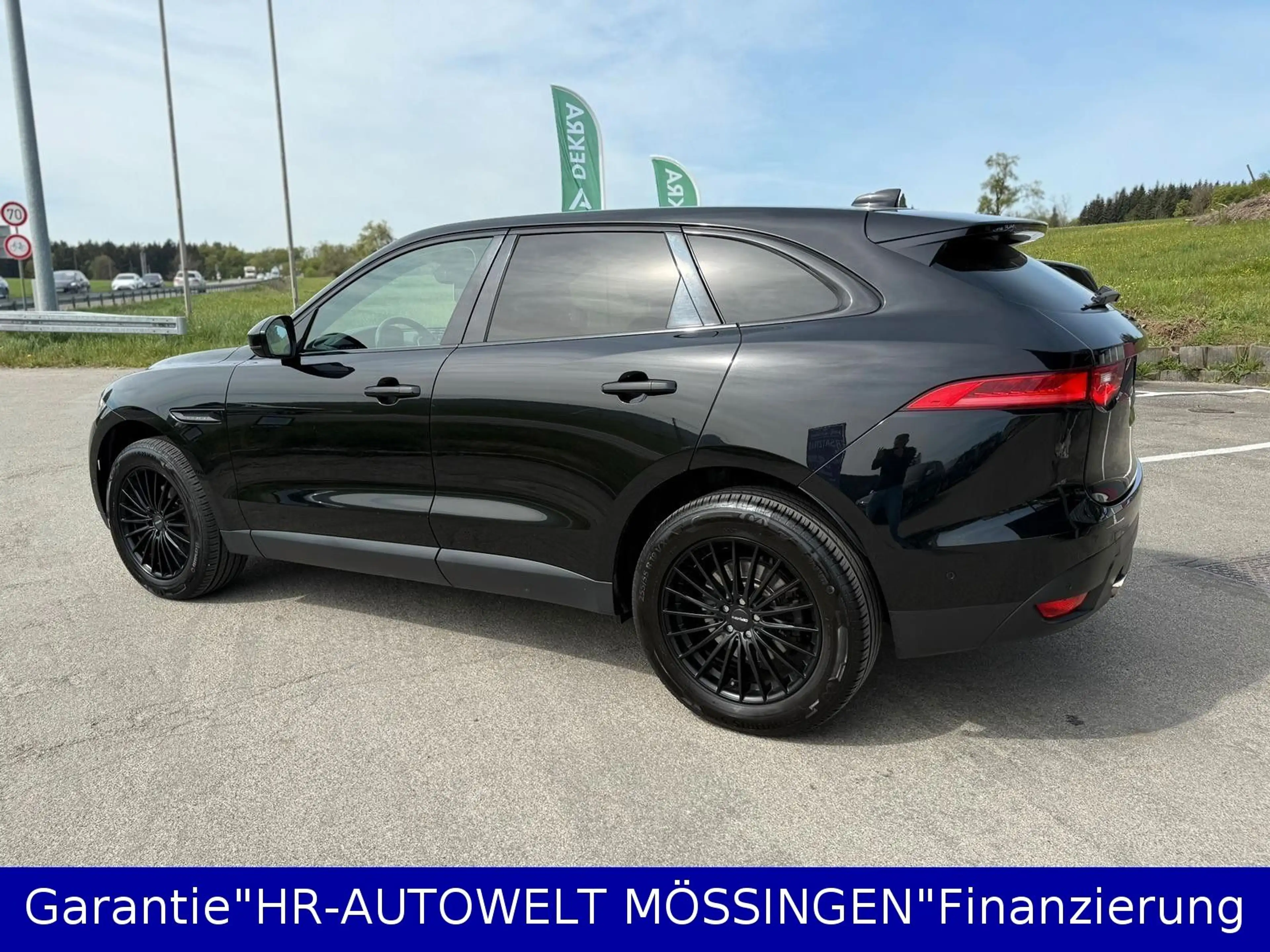 Jaguar F-Pace F-PACE PrestigeAWD*R-SPORT*AHK*LEDER*360° KAMERA — photo 9