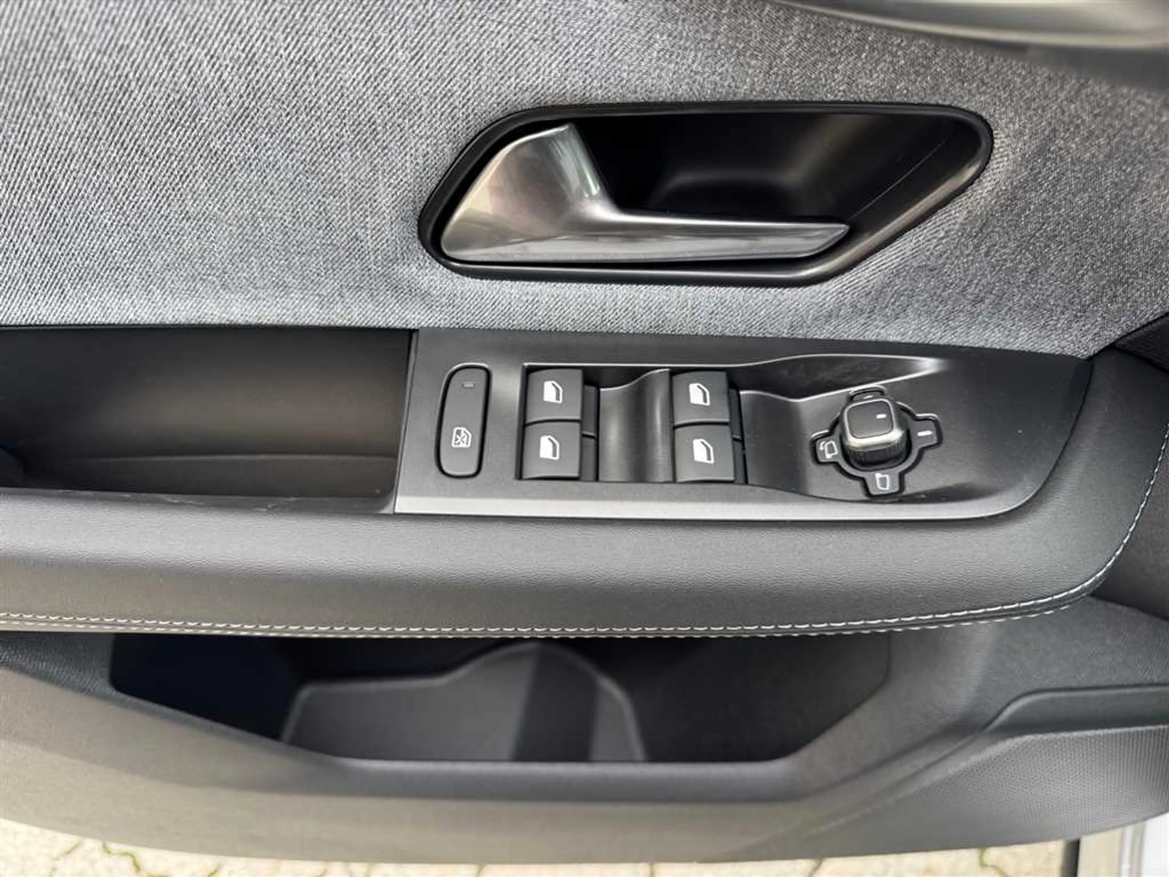 Opel Grandland X PHEV EDITION Kamera AHK Allwetterreifen Carplay uv — photo 11