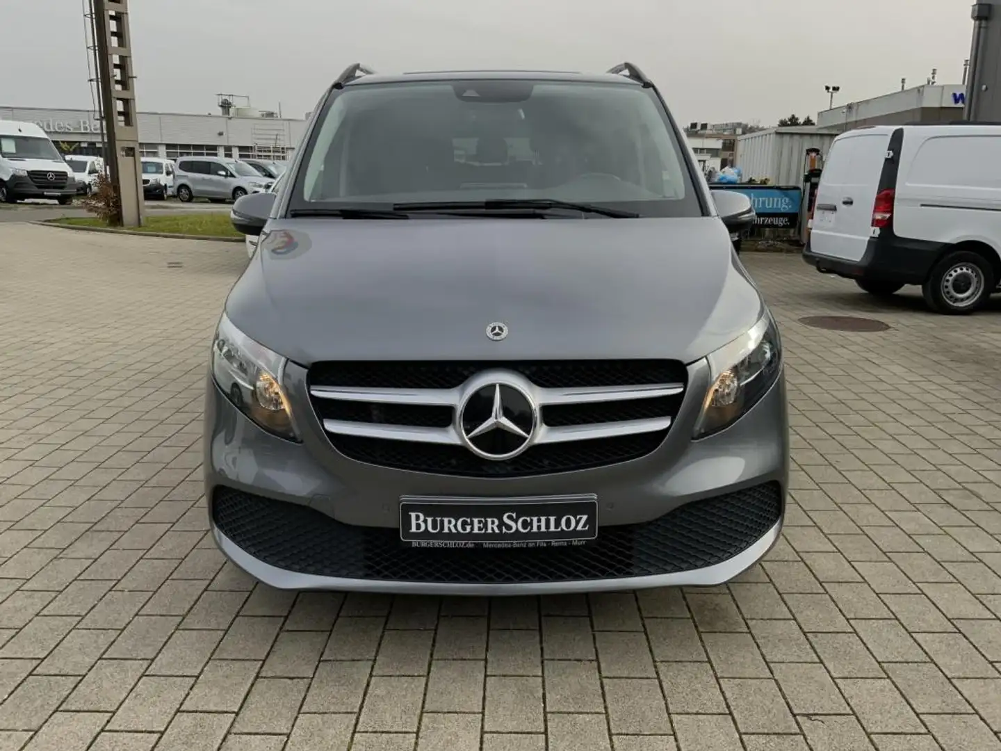 Mercedes-Benz V 220 Edition lang 7-Sitze Liegebank AHK 2.5t. NAVI Kame Grau - 2