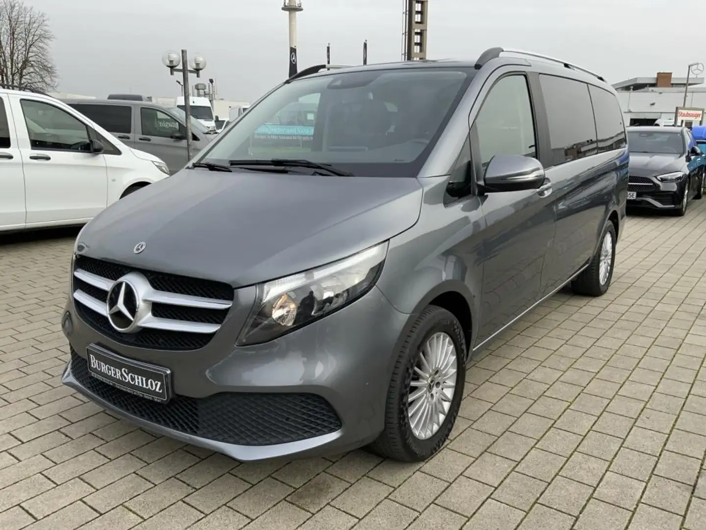 Mercedes-Benz V 220 Edition lang 7-Sitze Liegebank AHK 2.5t. NAVI Kame Grau - 1