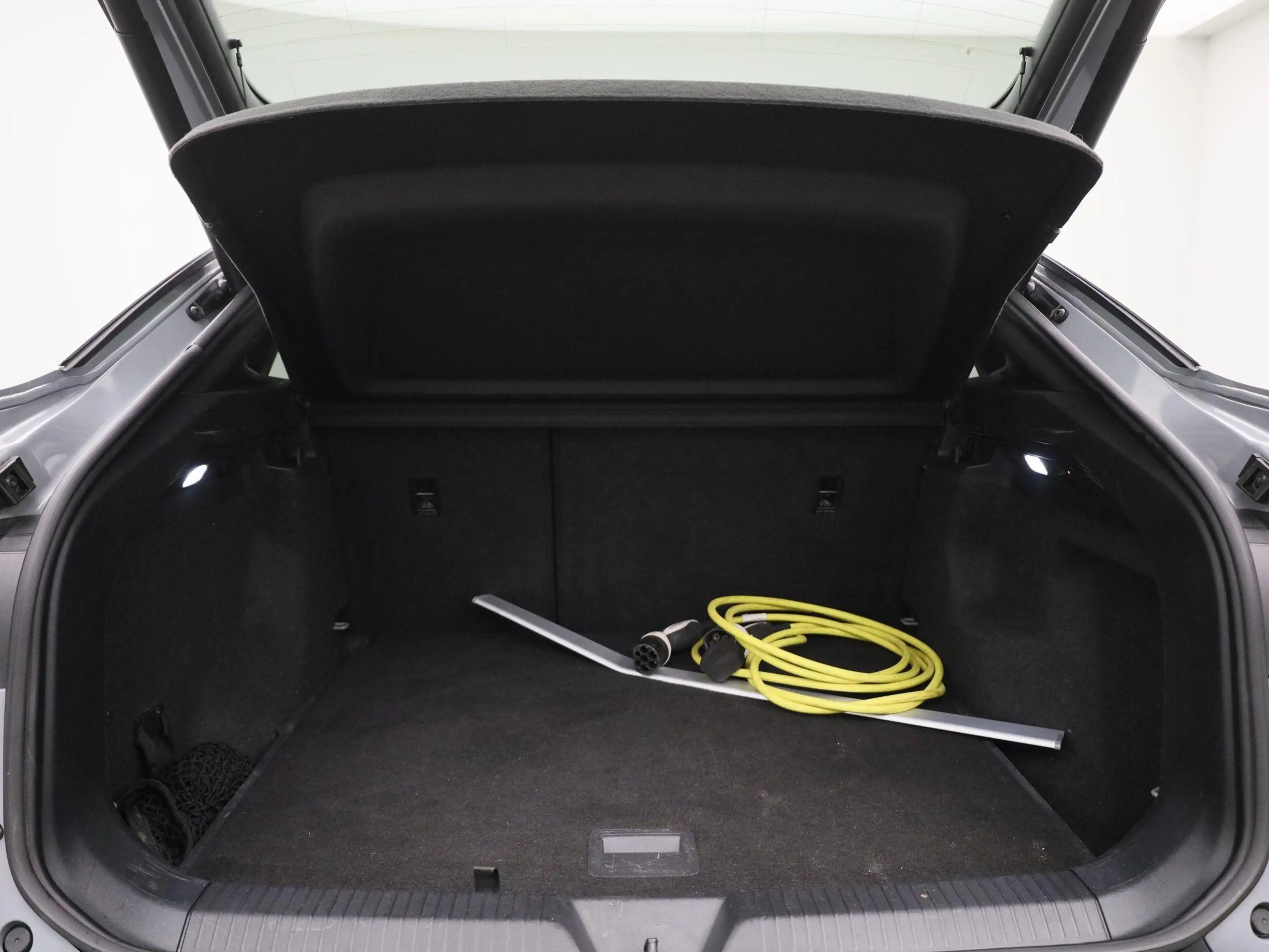 Volkswagen ID.5 Pro Performance 77 kWh — photo 13