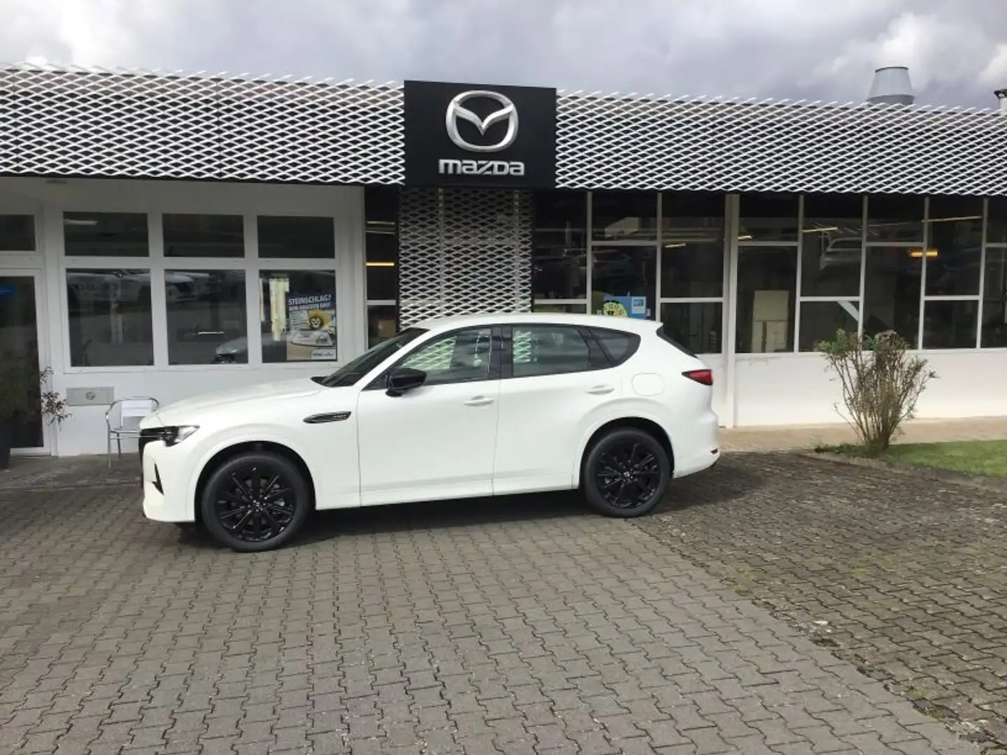 Mazda CX-60 2.5L e-SKYACTIV PHEV 327ps Homura AWD Weiß - 2