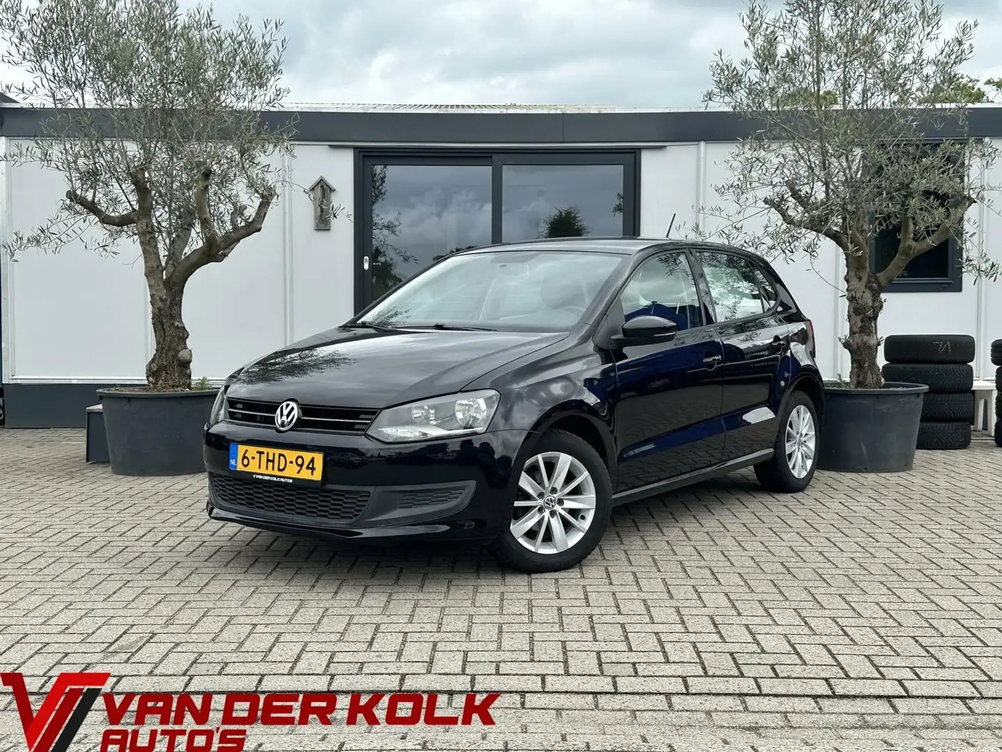 Volkswagen Polo 1.2 TSI BlueMotion Edition Navi Cruise Airco Licht Zwart - 1