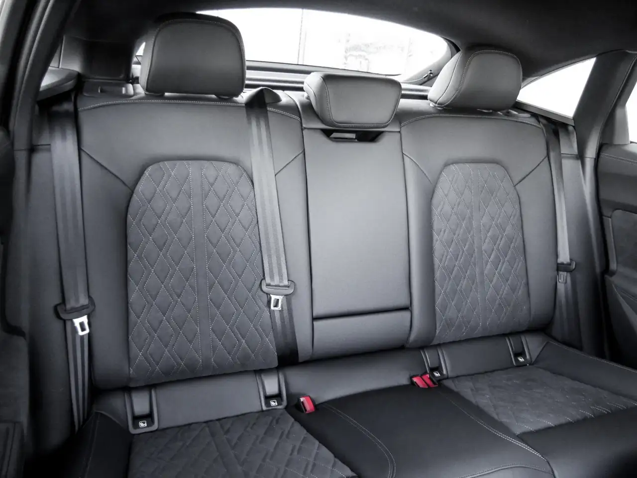 Audi A5 S LINE CAM ACC LM19 E-KLAPPE NAVI SPORTSITZE 4