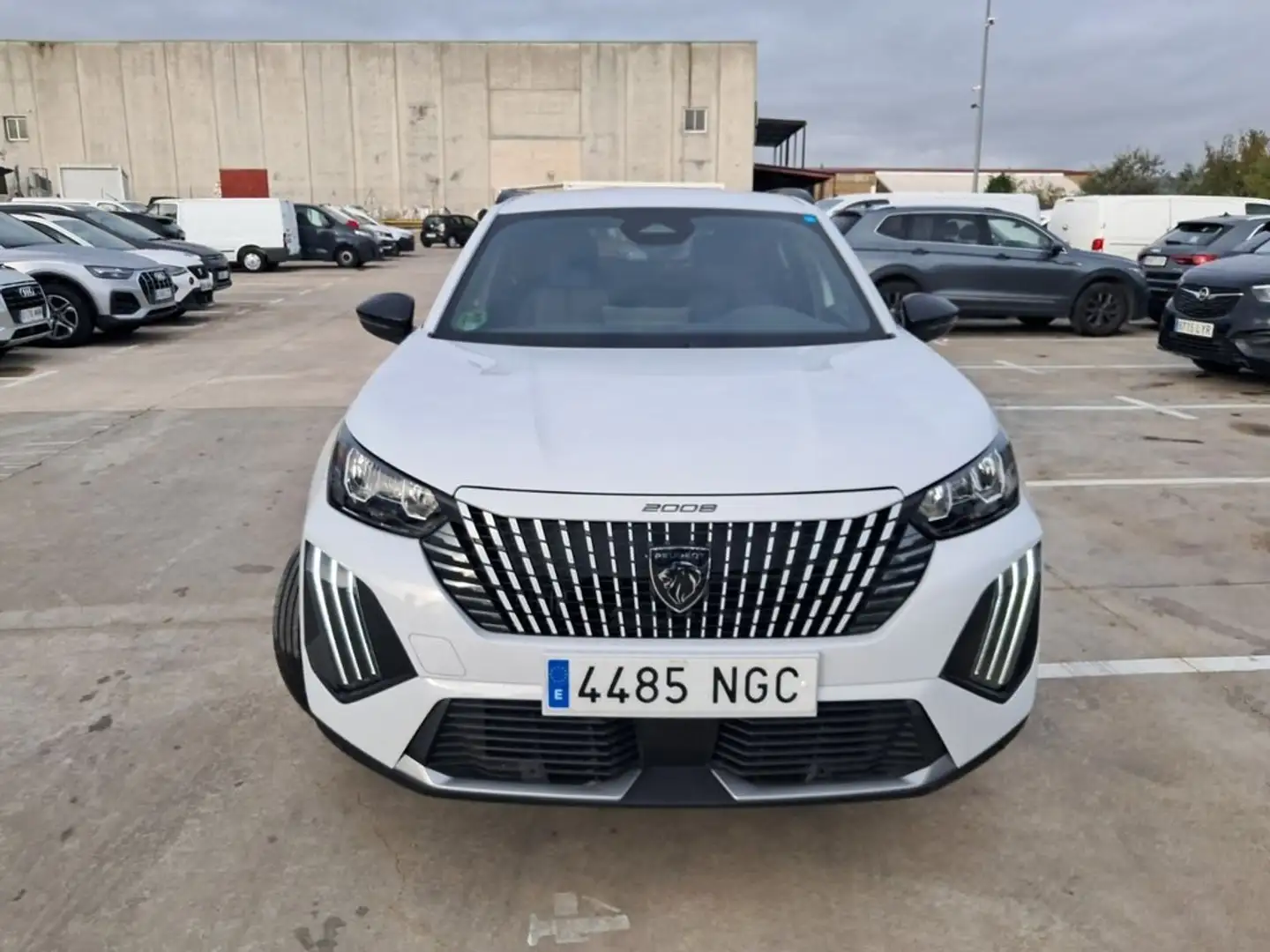 Peugeot 2008 1.2 PureTech S&S Allure 100 Blanco - 2