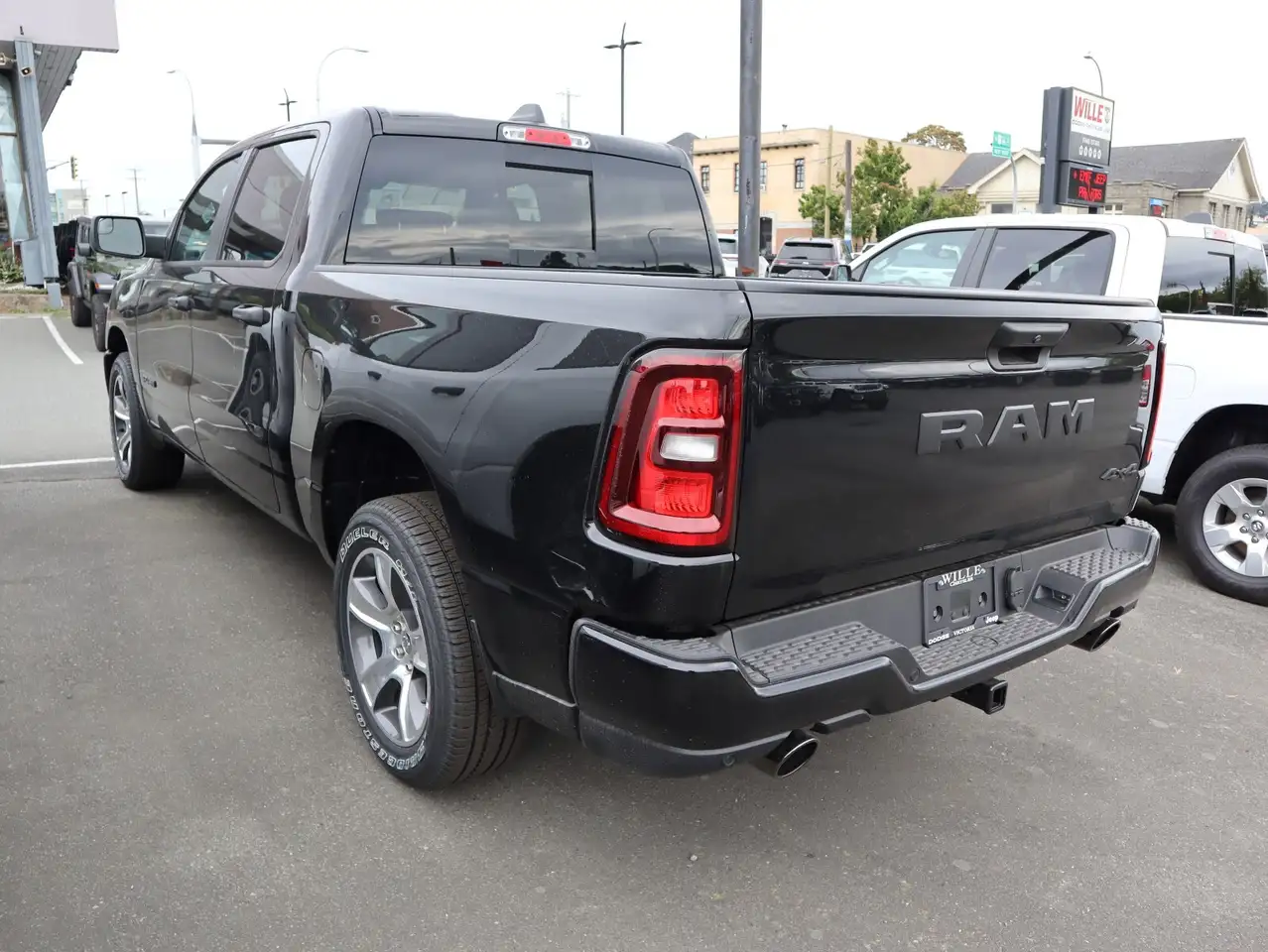 RAM 1500 снимка RAM 1500