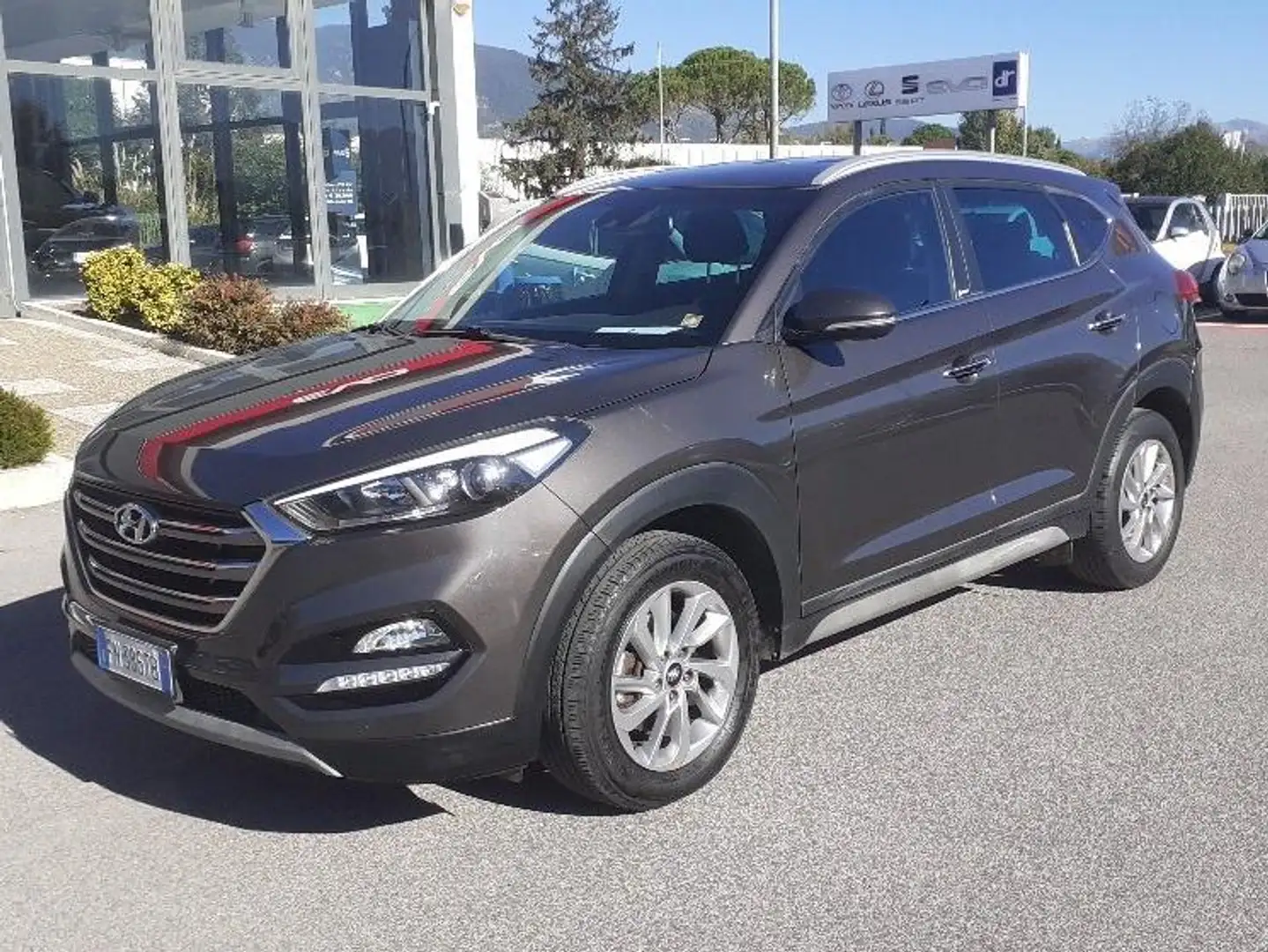Hyundai TUCSON Tucson II 2015 1.7 crdi Xpossible 2wd 141cv dct Grigio - 2