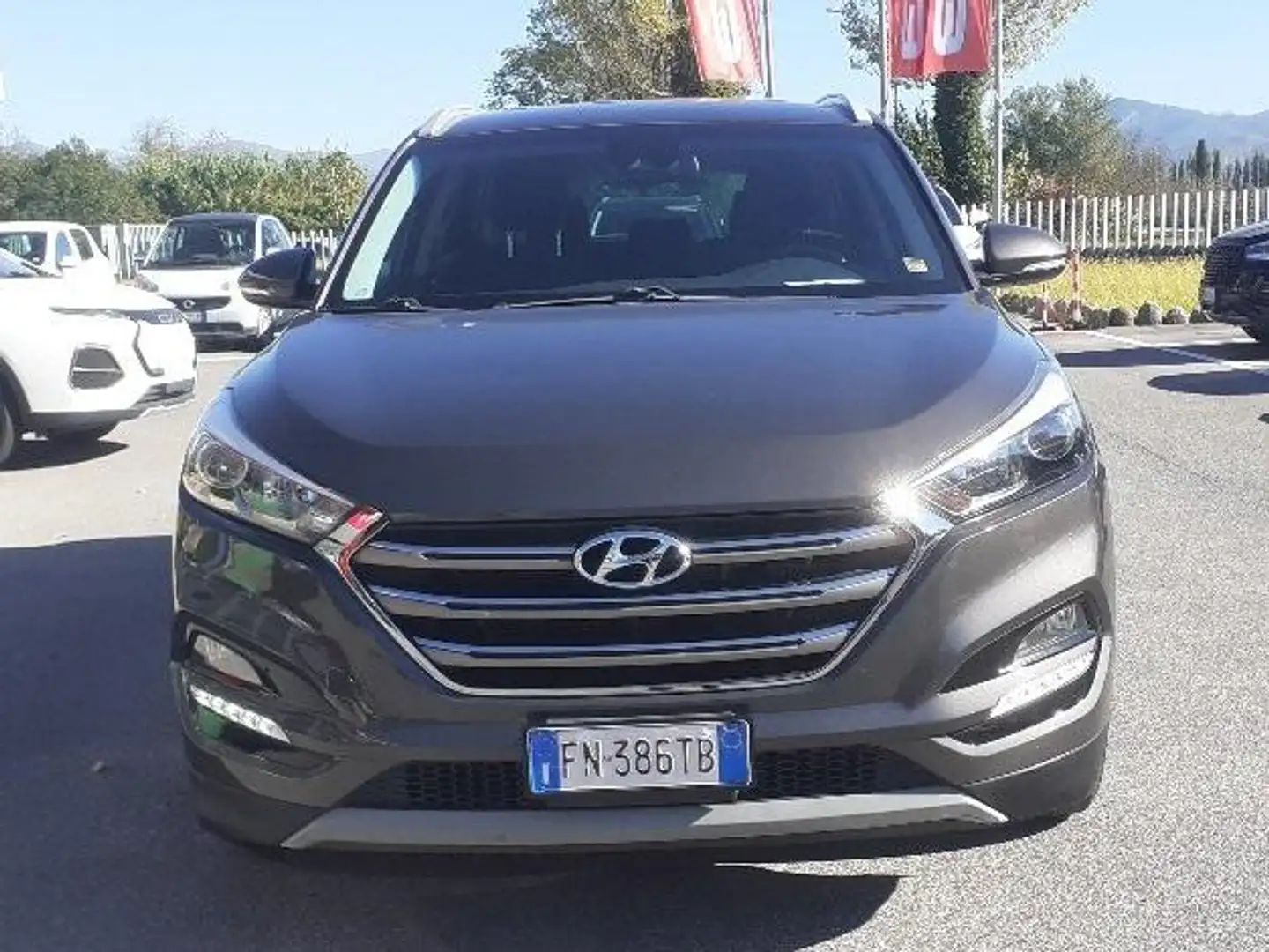 Hyundai TUCSON Tucson II 2015 1.7 crdi Xpossible 2wd 141cv dct Grigio - 1