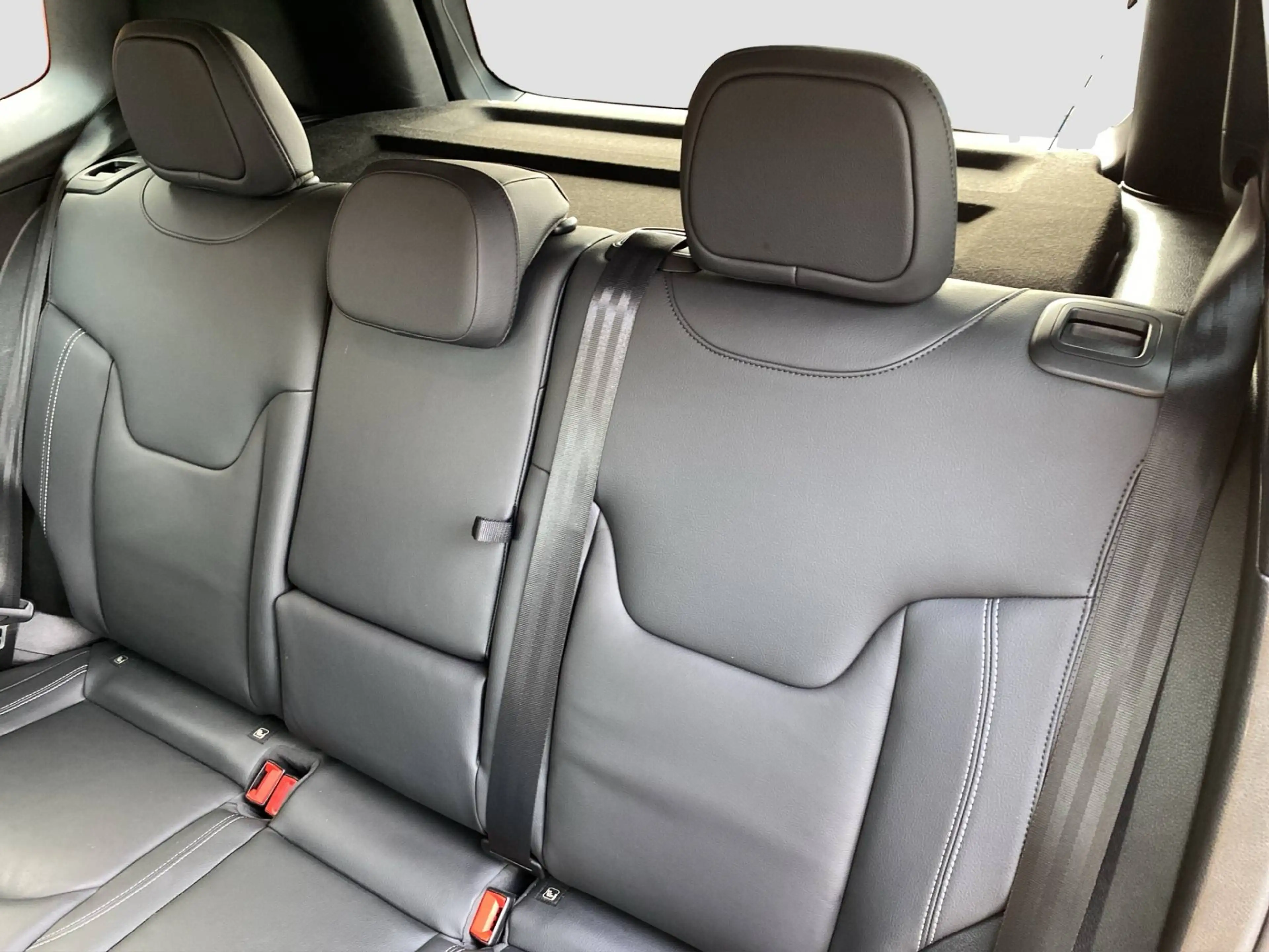 Jeep Renegade MHEV 1.5 130PS — photo 12