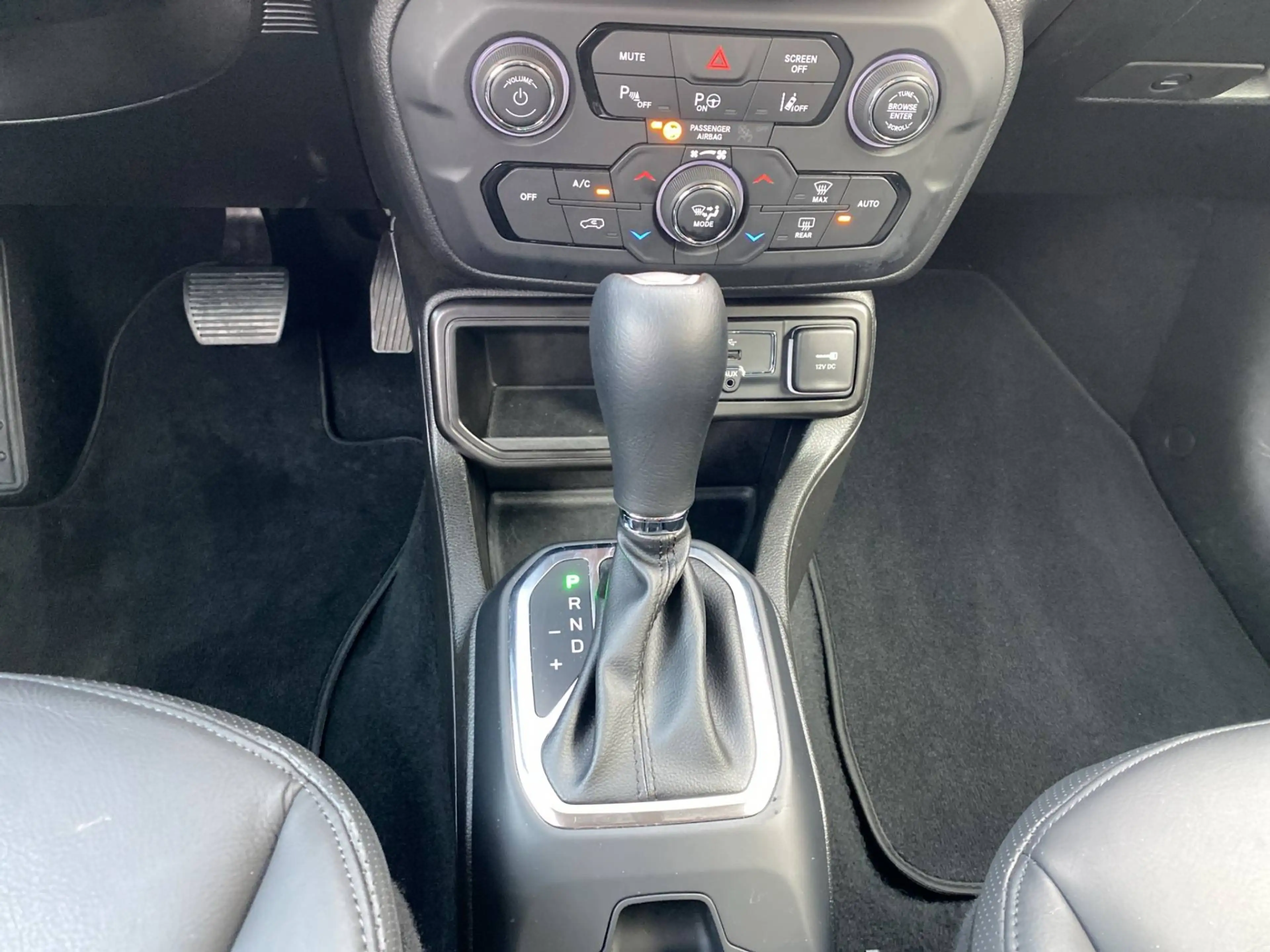 Jeep Renegade MHEV 1.5 130PS — photo 14