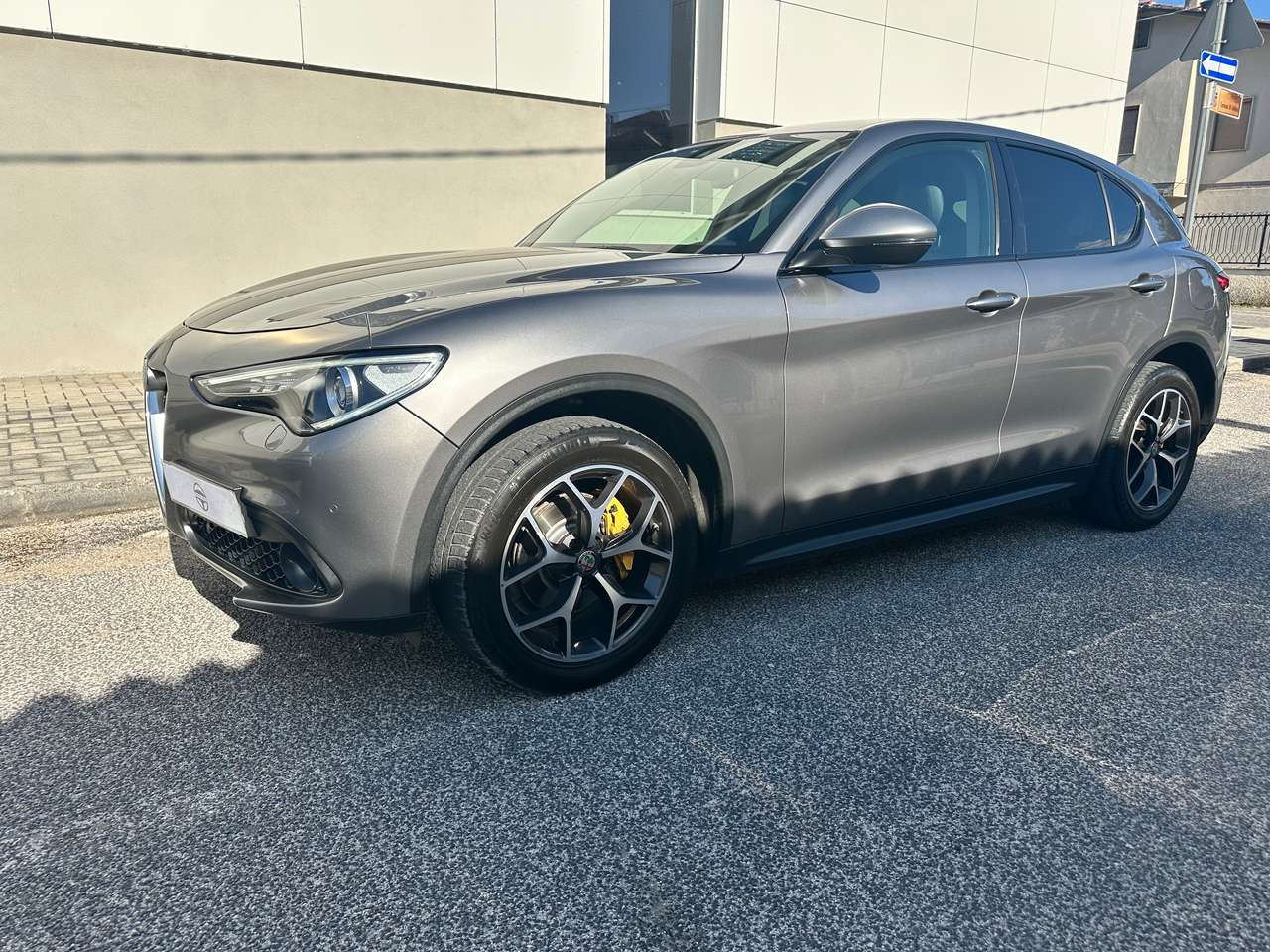 Alfa Romeo Stelvio Stelvio 2.2 t Executive Q4 210cv auto my19