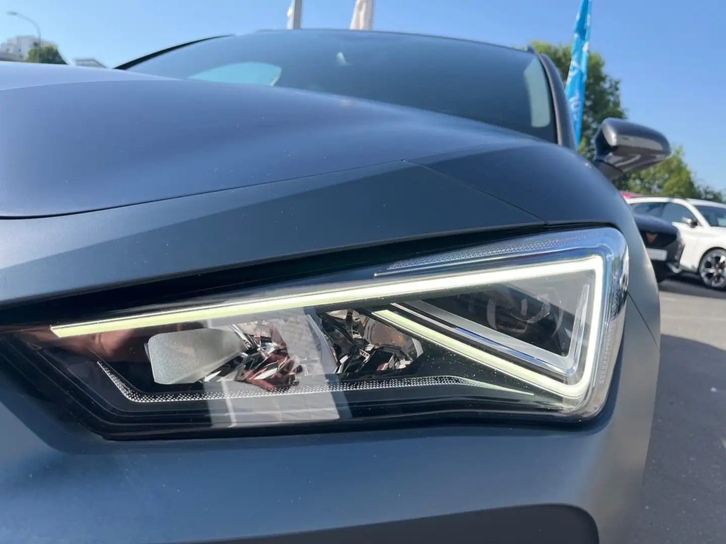 CUPRA Leon ST 1,4 VZ e-Hybrid Automatic Blau - 2