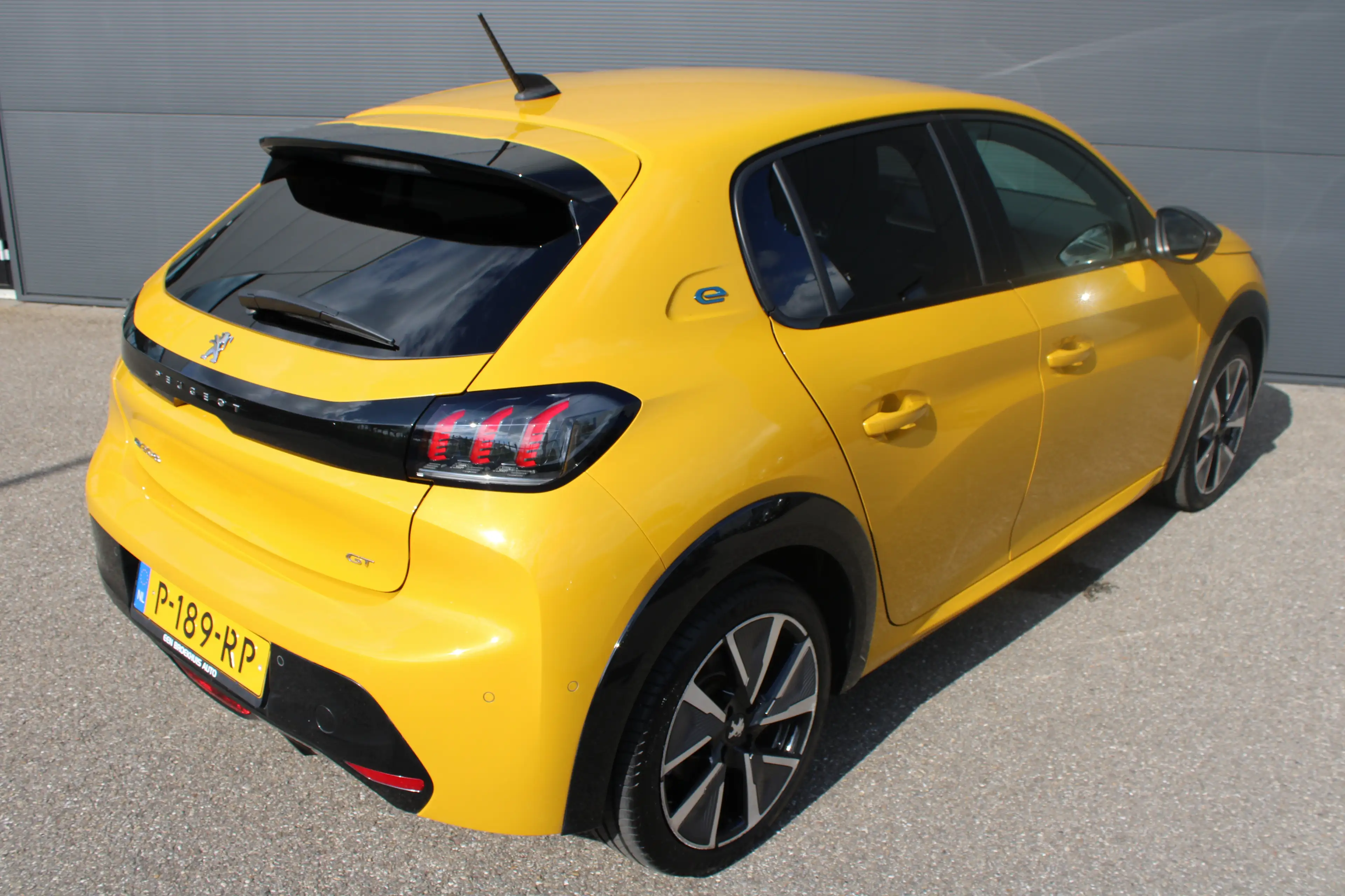 Peugeot e-208 EV GT Pack 50 kWh | Fase 3 laden | Stoelverwarming — photo 11